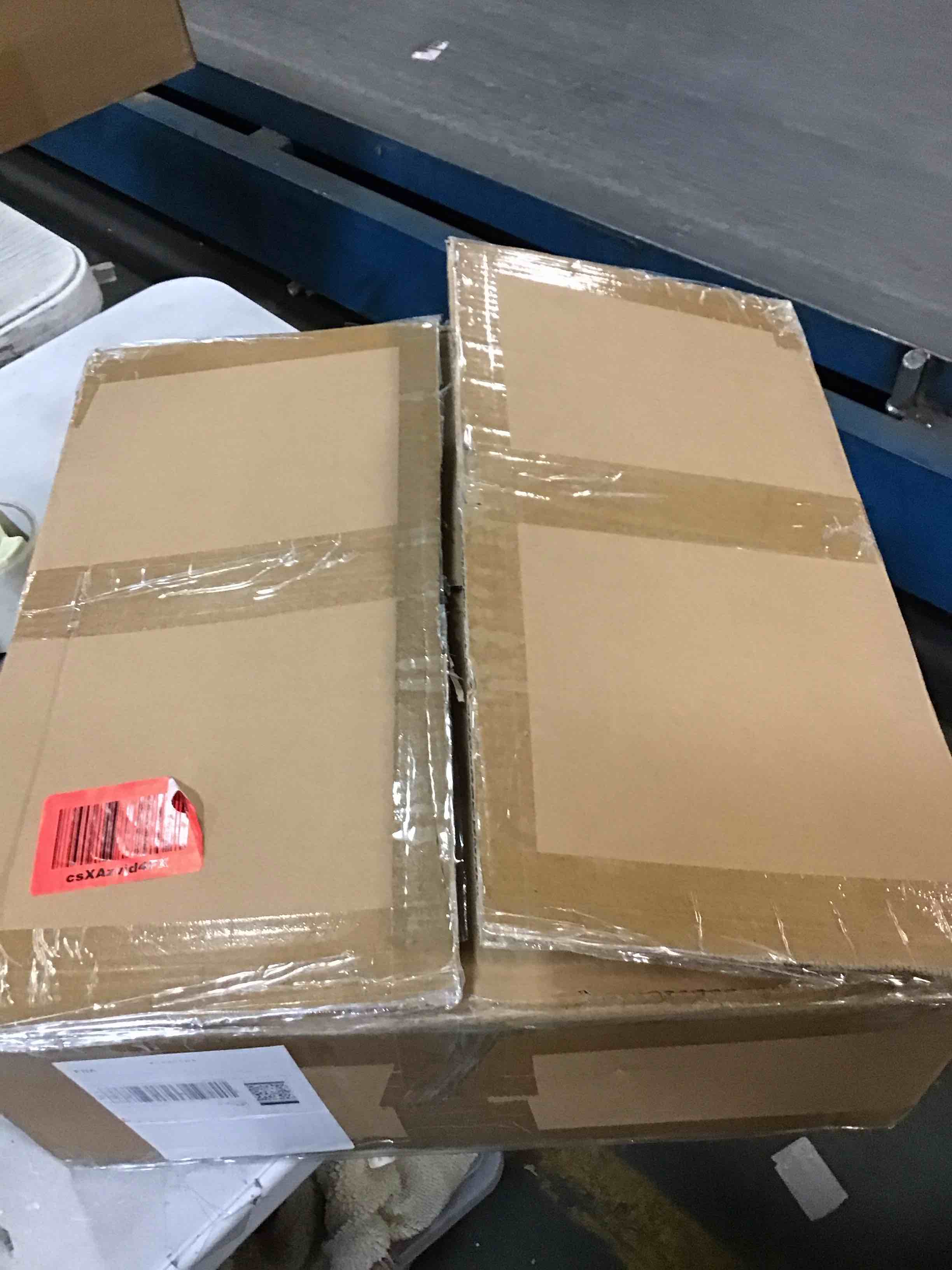 https://s3.amazonaws.com/lotting-images-prod/bidfta/PNK2117324_1739567610776.jpeg