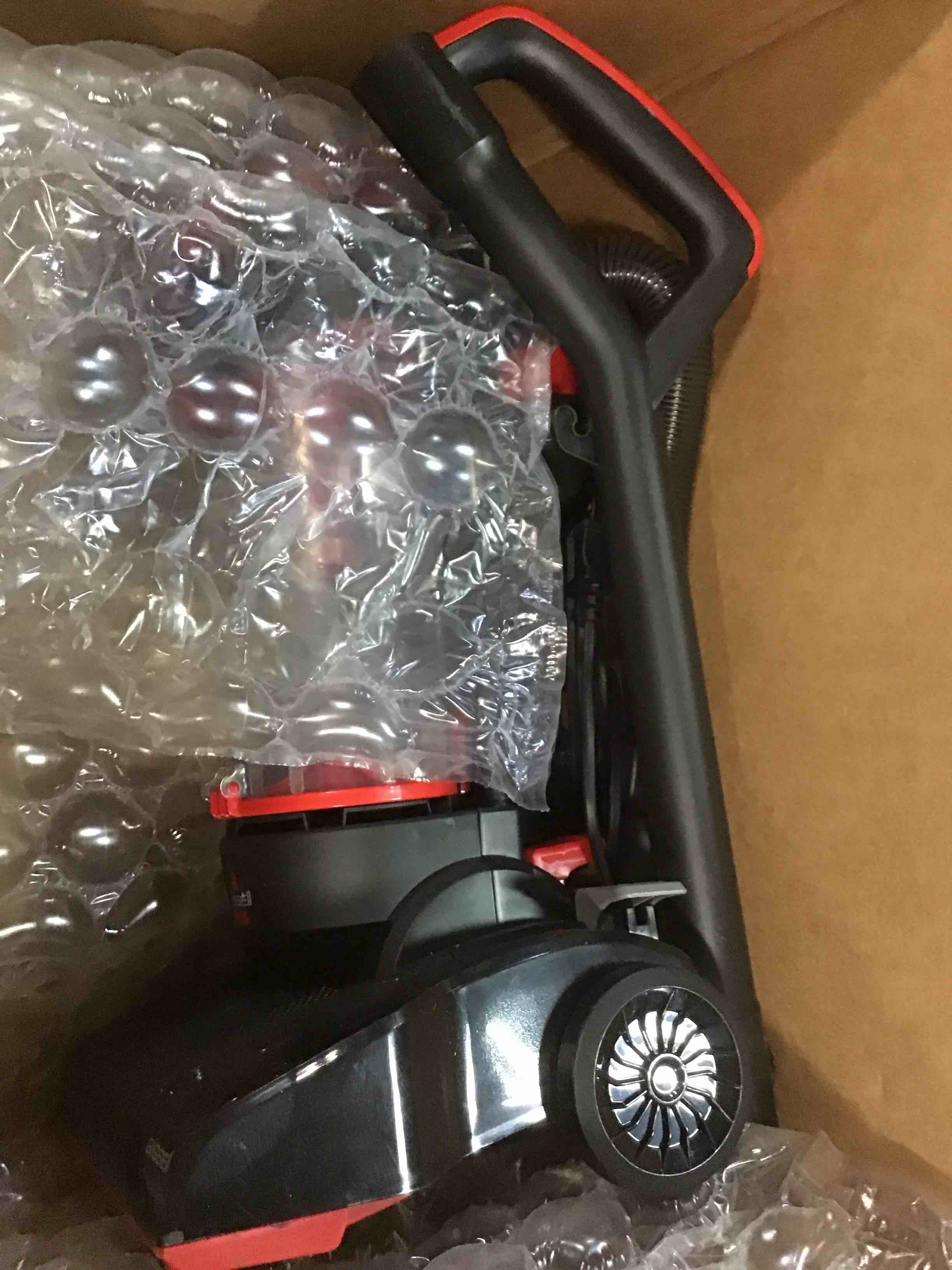 https://s3.amazonaws.com/lotting-images-prod/bidfta/PNK2117908_1739983460864.jpeg