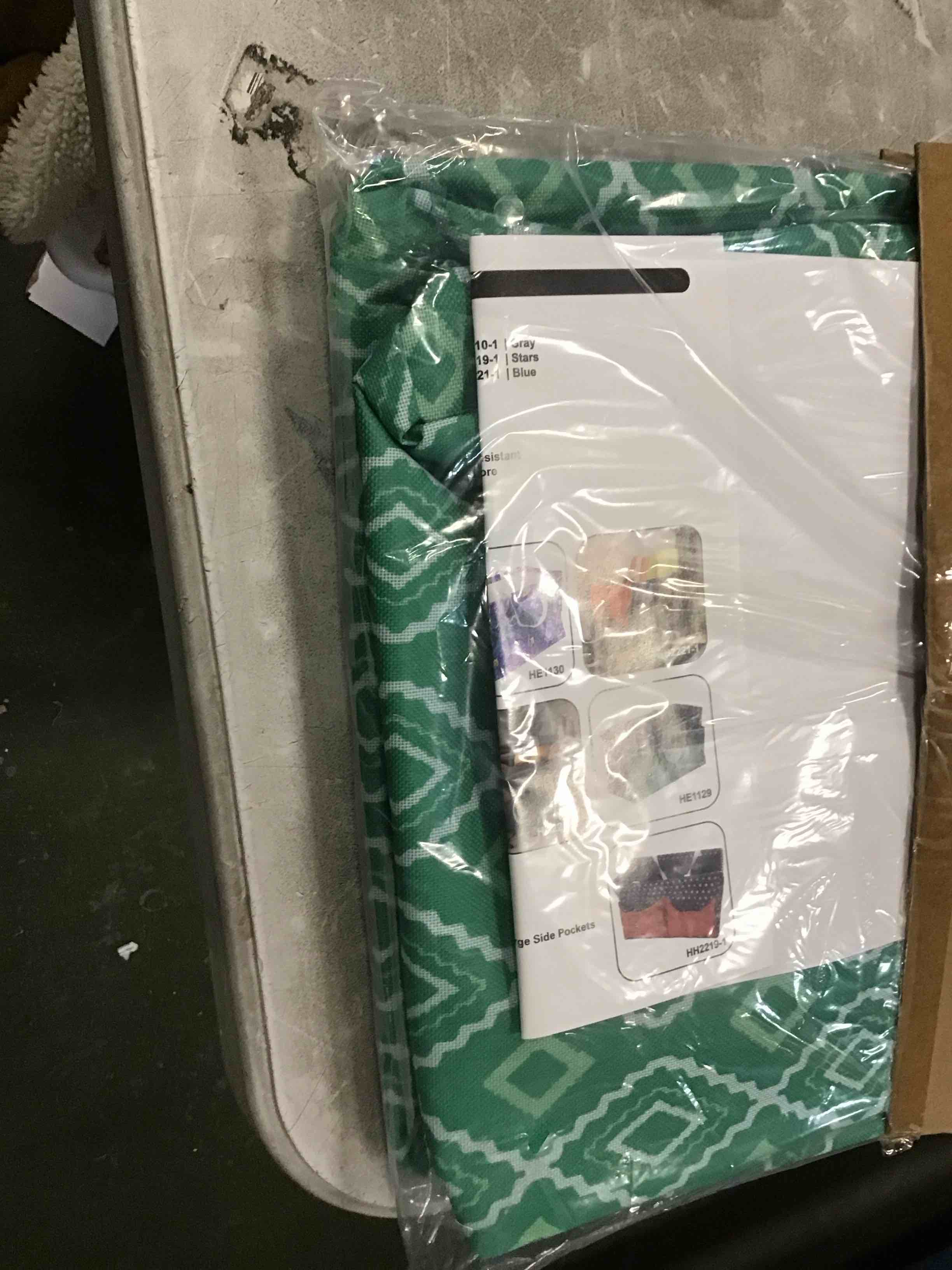 https://s3.amazonaws.com/lotting-images-prod/bidfta/PNK2118049_1740059907661.jpeg