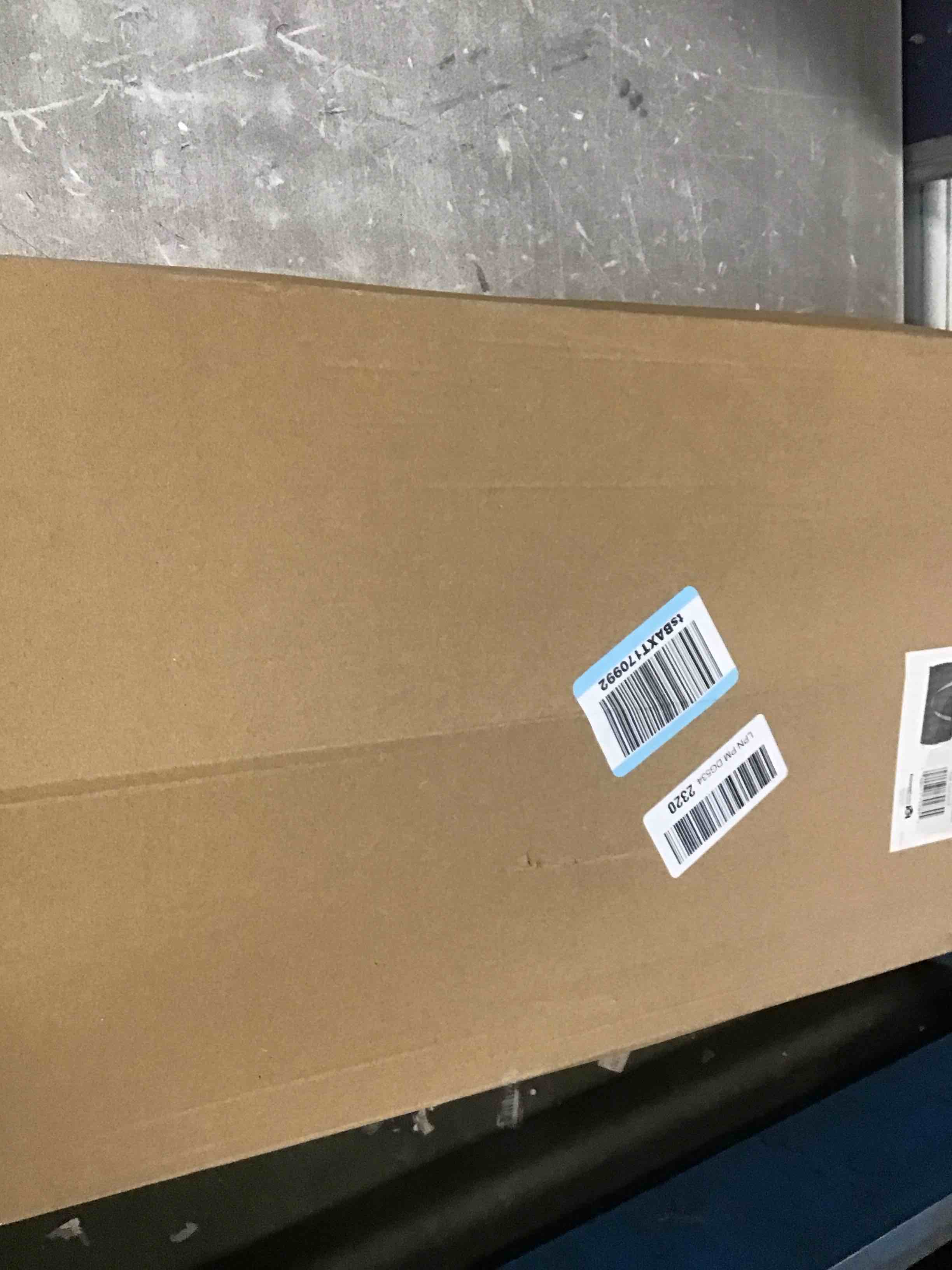 https://s3.amazonaws.com/lotting-images-prod/bidfta/PNK2118049_1740059909029.jpeg
