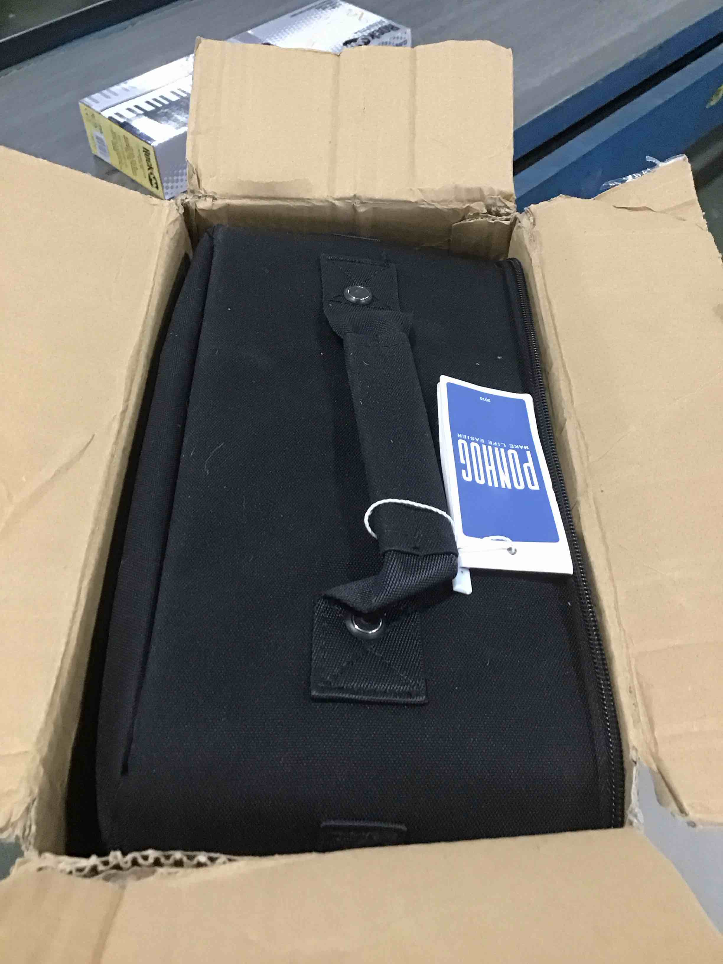 https://s3.amazonaws.com/lotting-images-prod/bidfta/PNK2118319_1740152052847.jpeg