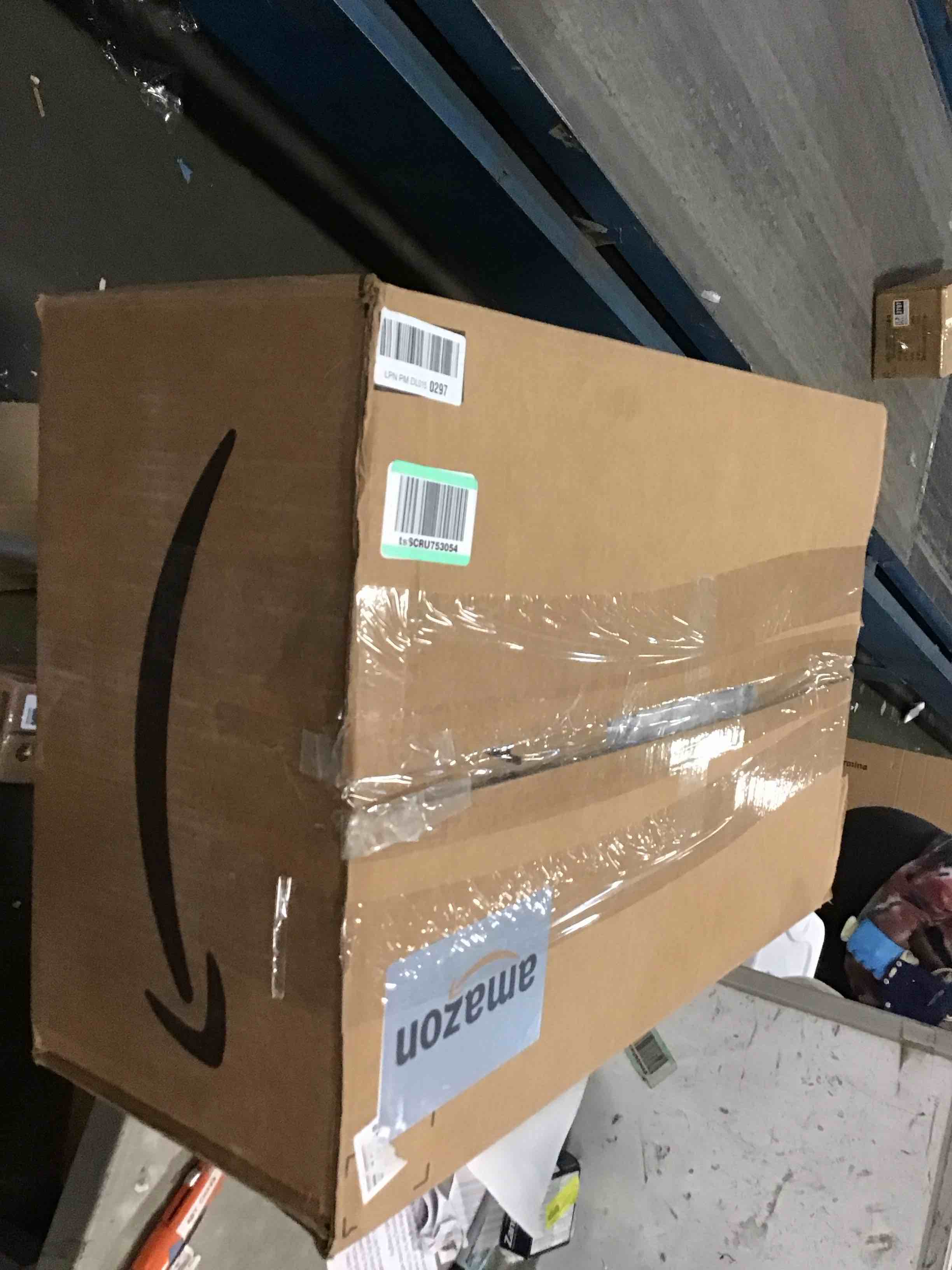 https://s3.amazonaws.com/lotting-images-prod/bidfta/PNK2118882_1740516734580.jpeg