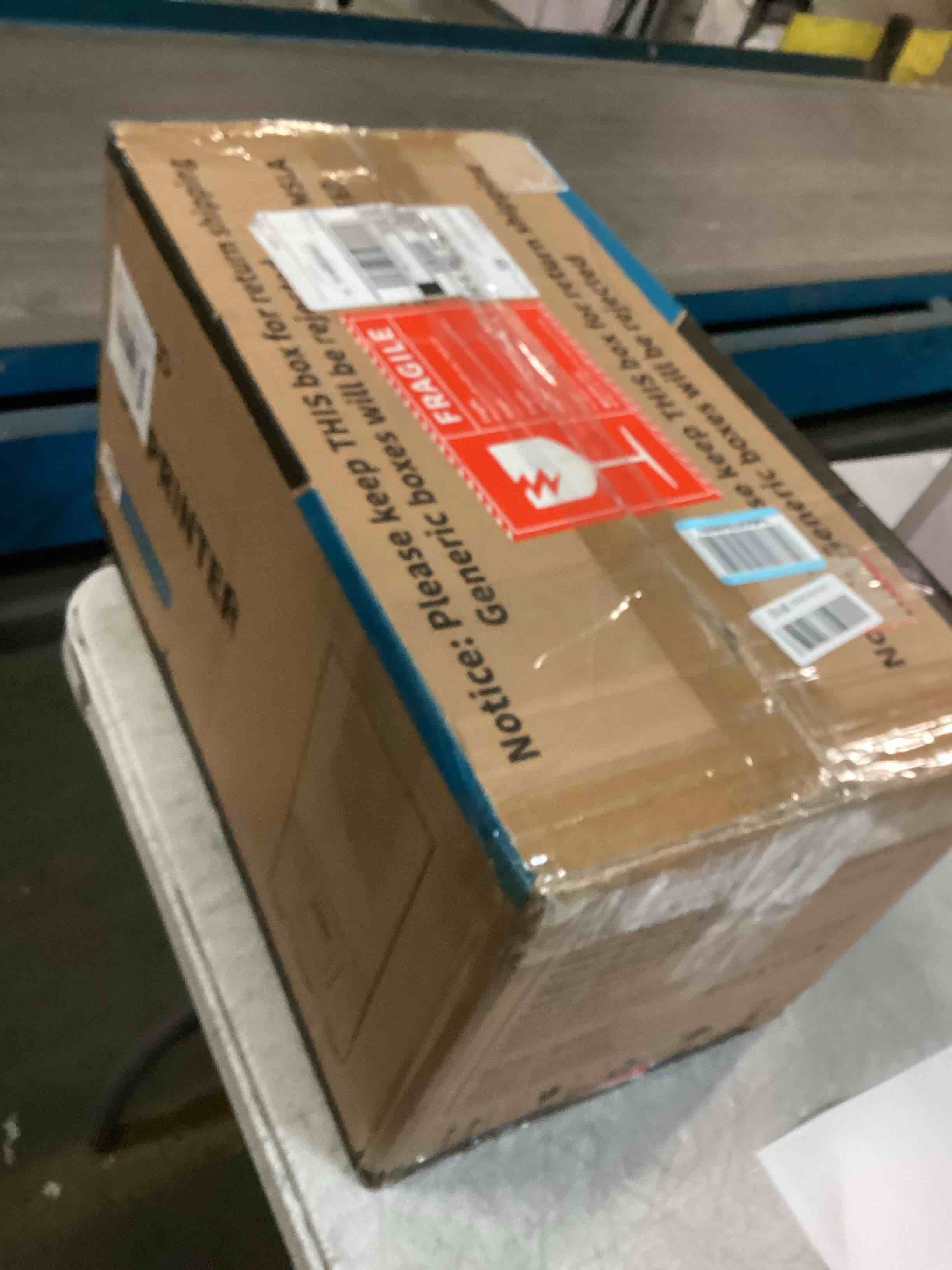 https://s3.amazonaws.com/lotting-images-prod/bidfta/PNK2119227_1739307704715.jpeg