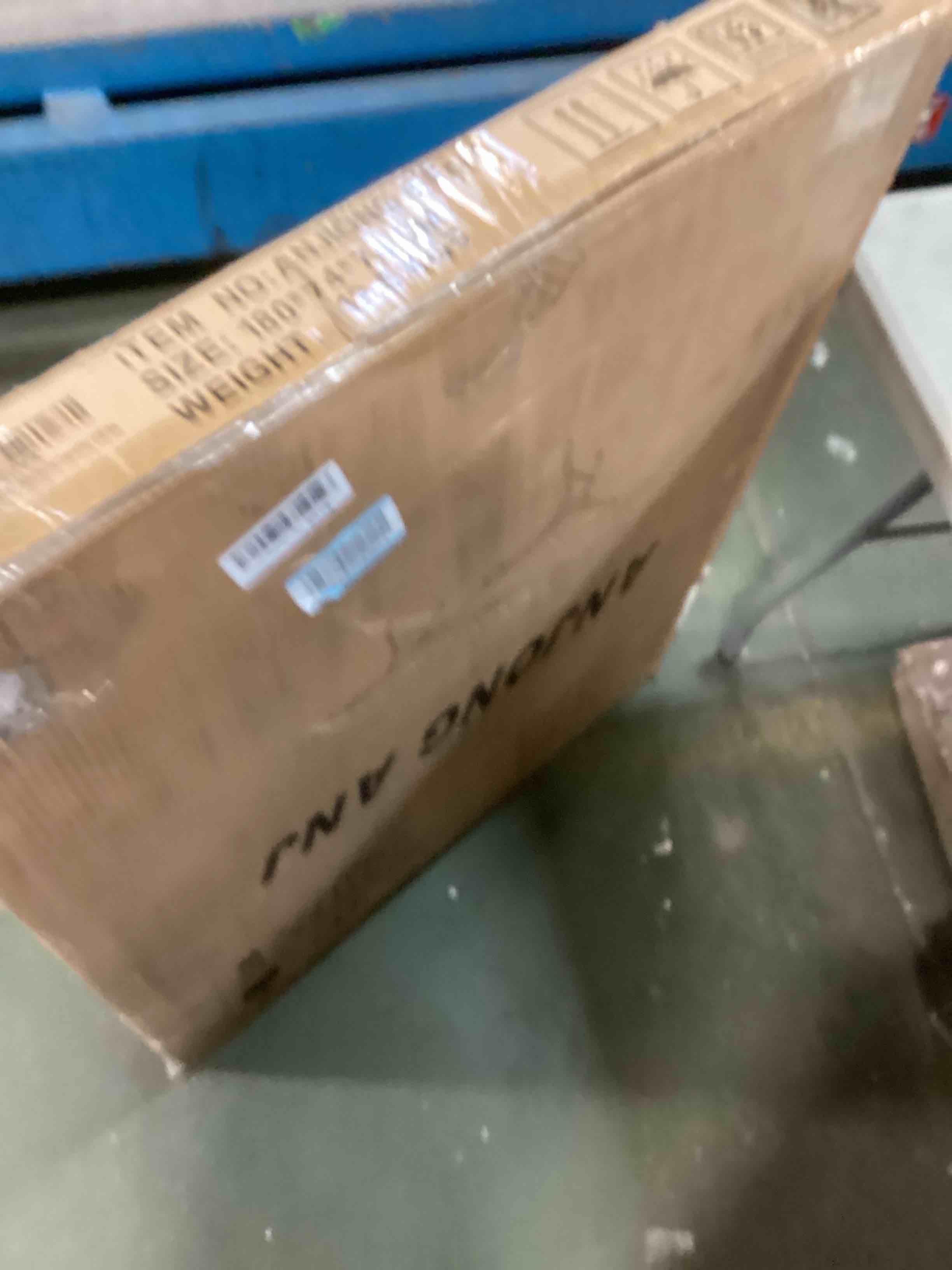 https://s3.amazonaws.com/lotting-images-prod/bidfta/PNK2119650_1739467820628.jpeg