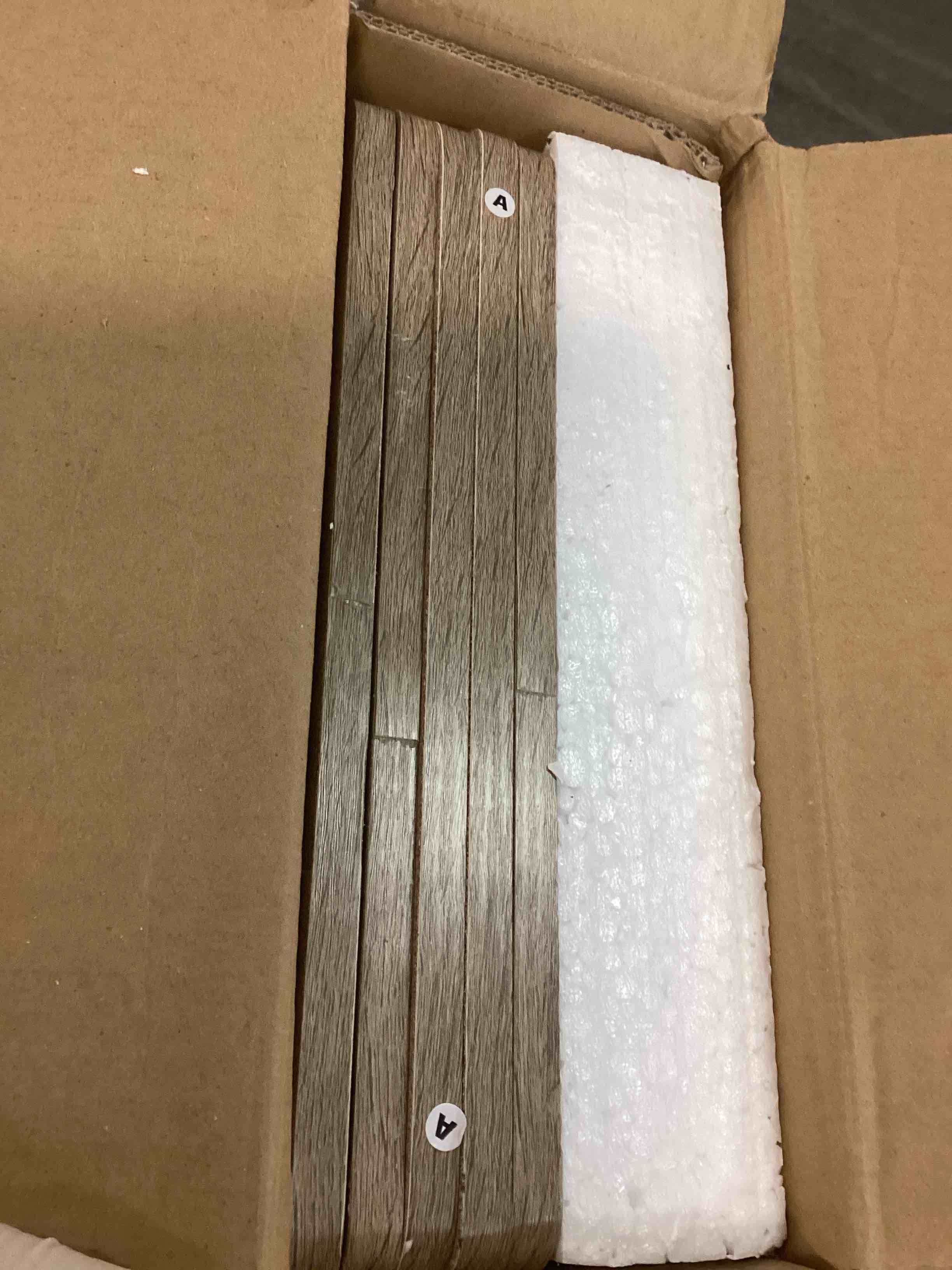 https://s3.amazonaws.com/lotting-images-prod/bidfta/PNK2119657_1739470579017.jpeg