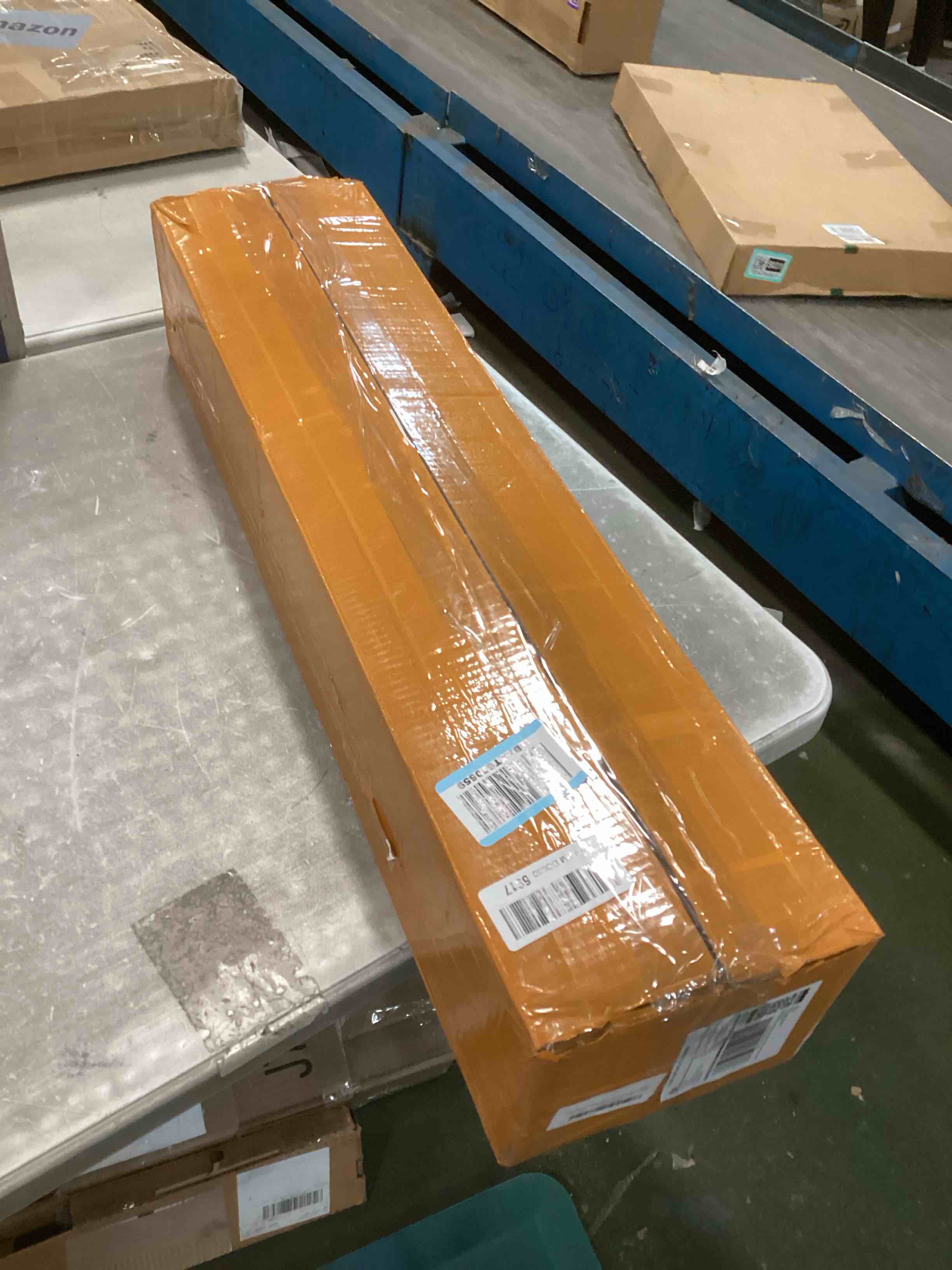 https://s3.amazonaws.com/lotting-images-prod/bidfta/PNK2119968_1739565729485.jpeg