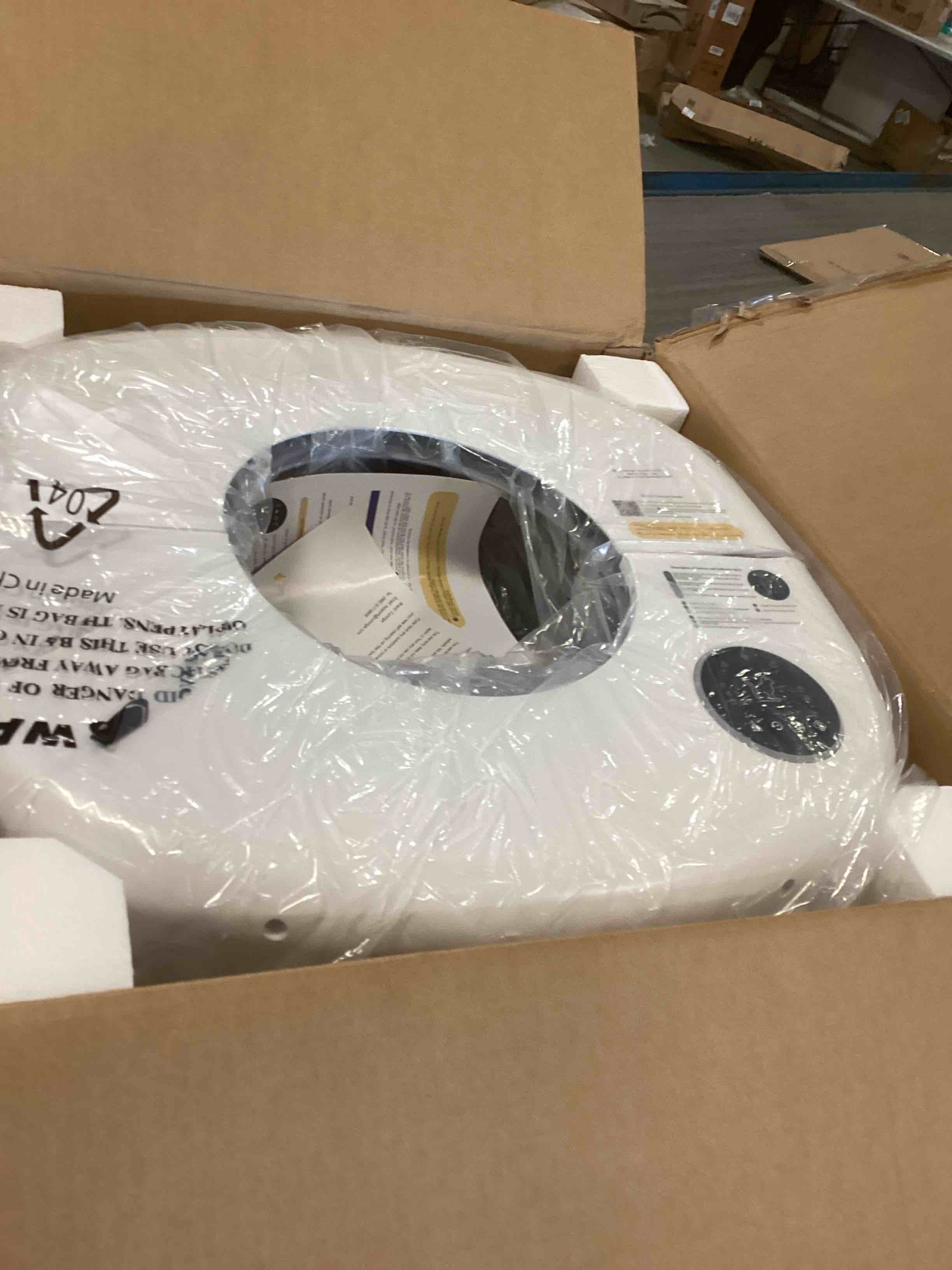 https://s3.amazonaws.com/lotting-images-prod/bidfta/PNK2120200_1739817081164.jpeg