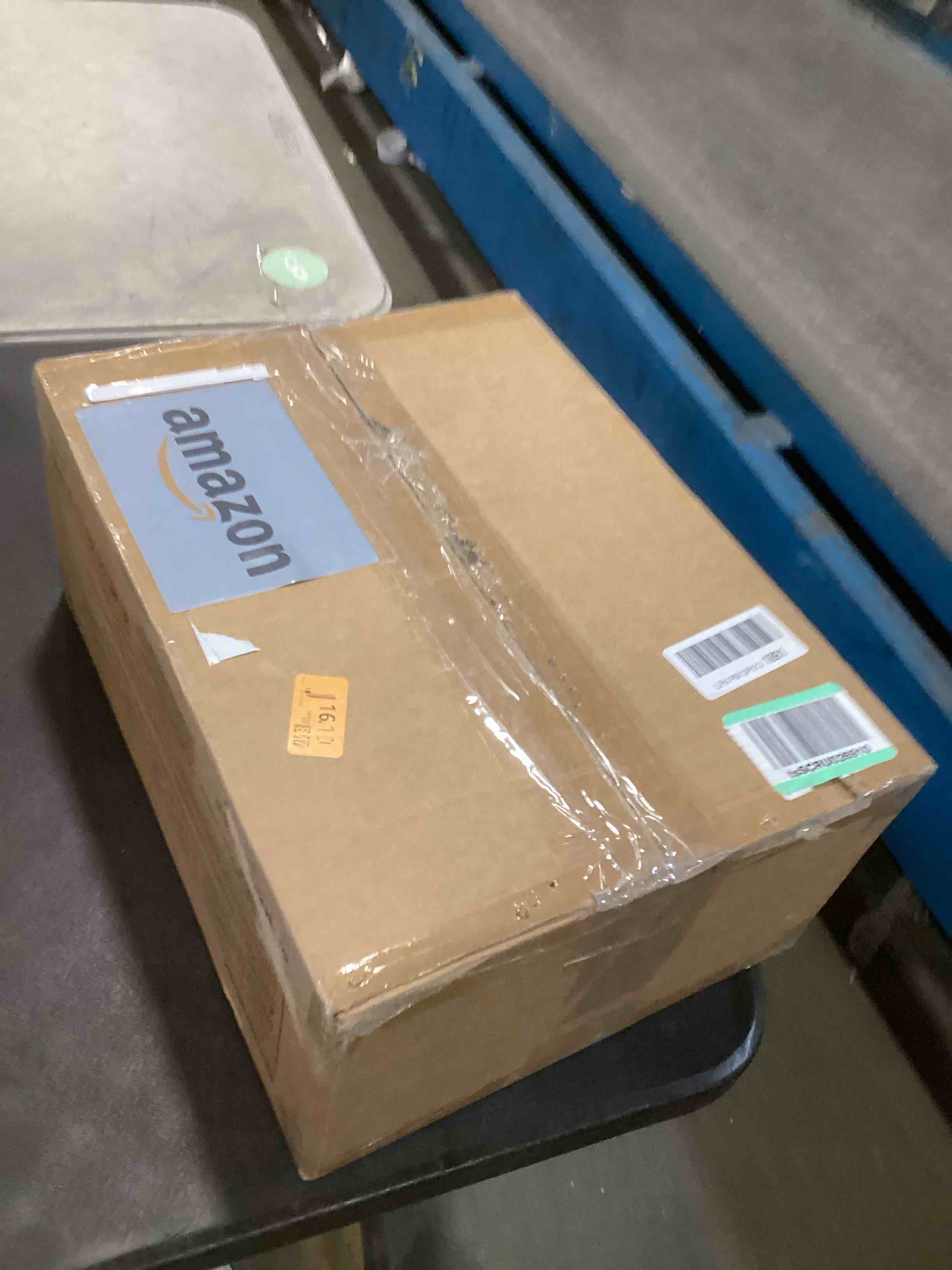 https://s3.amazonaws.com/lotting-images-prod/bidfta/PNK2120826_1740064875938.jpeg