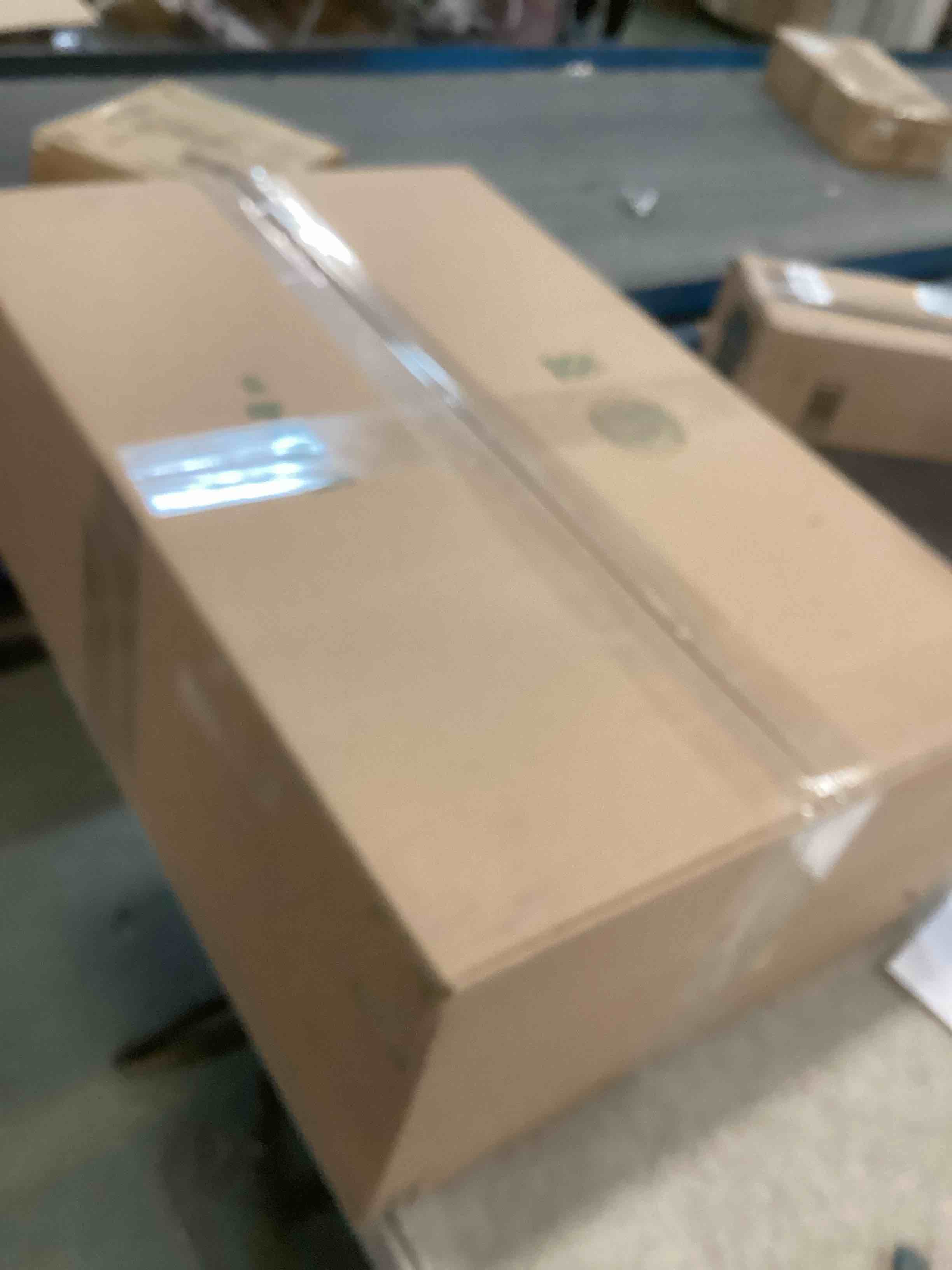 https://s3.amazonaws.com/lotting-images-prod/bidfta/PNK2121108_1740151908150.jpeg