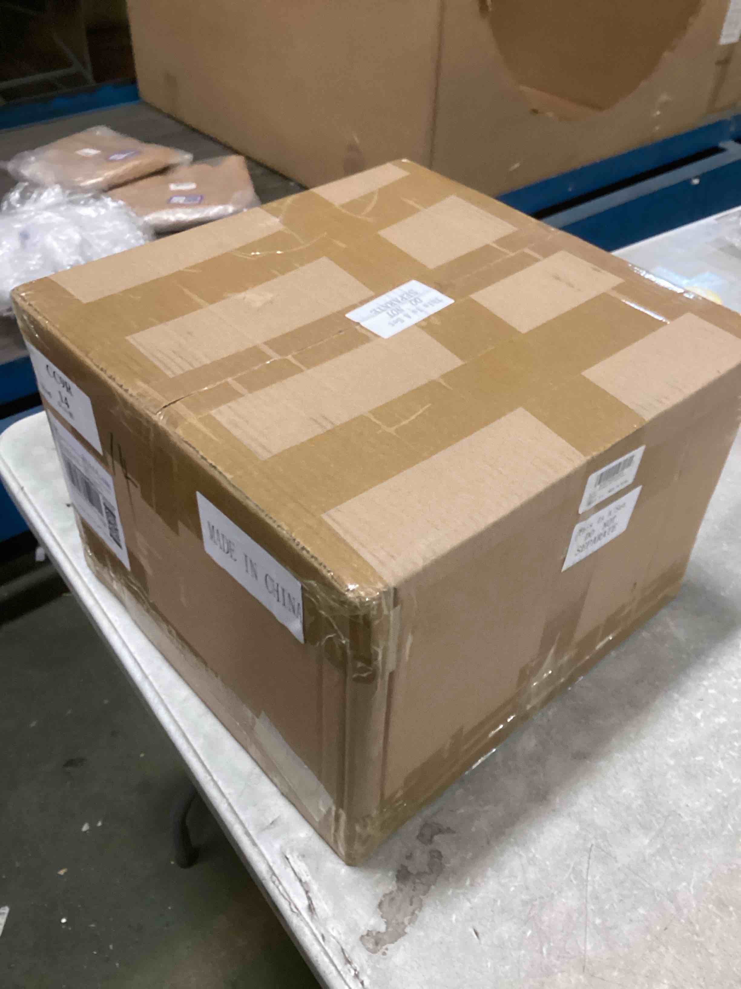 https://s3.amazonaws.com/lotting-images-prod/bidfta/PNK2121969_1740663135857.jpeg