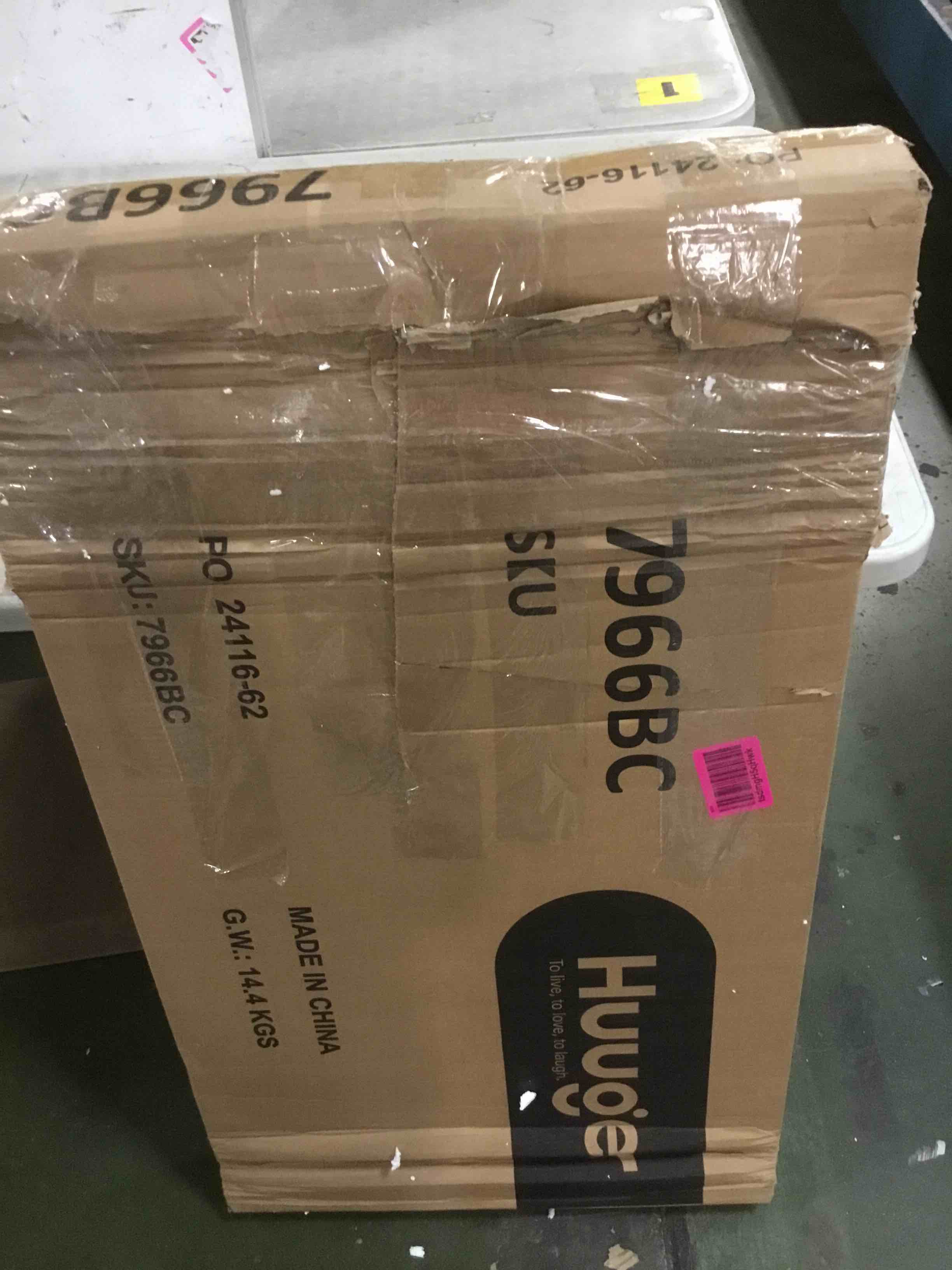 https://s3.amazonaws.com/lotting-images-prod/bidfta/PNK2122623_1739457306815.jpeg