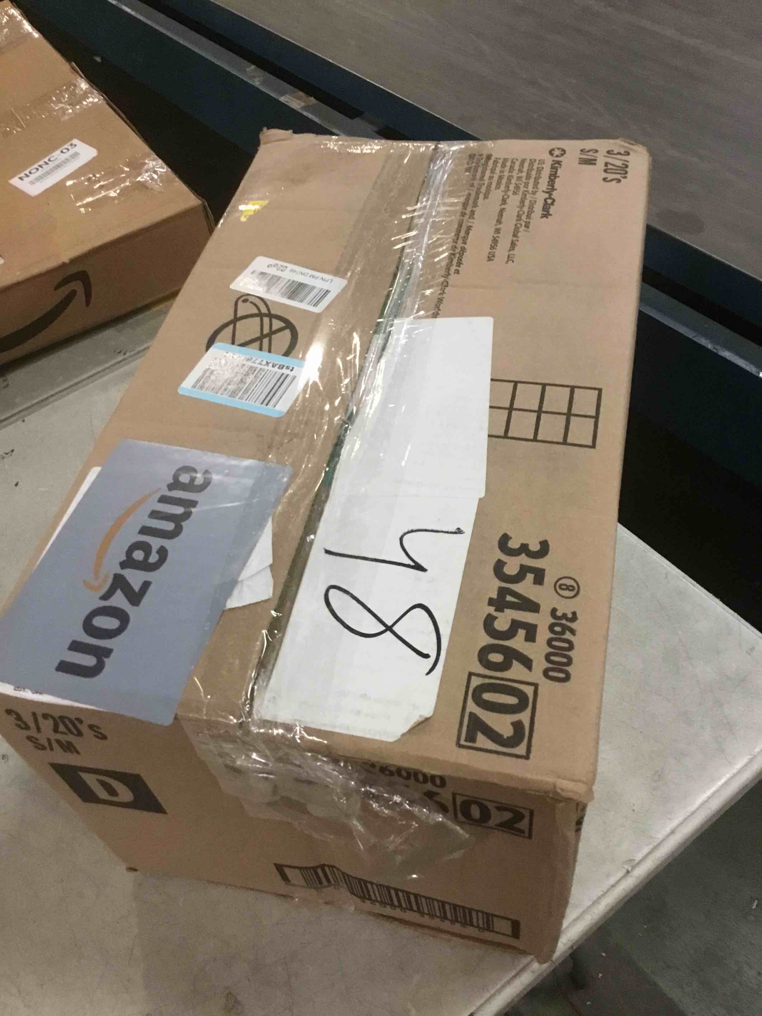 https://s3.amazonaws.com/lotting-images-prod/bidfta/PNK2122723_1739468067564.jpeg