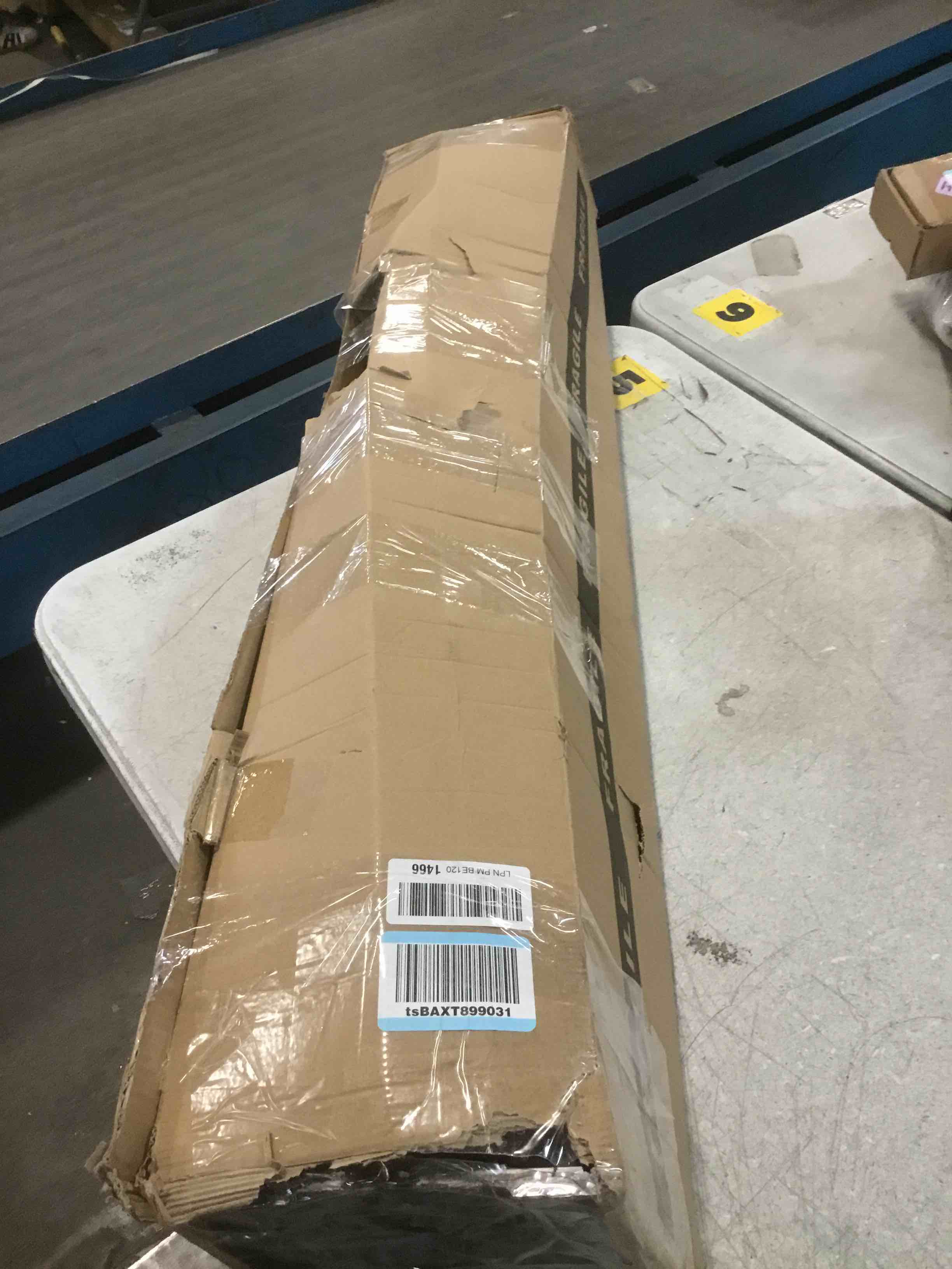 https://s3.amazonaws.com/lotting-images-prod/bidfta/PNK2123289_1739903319059.jpeg