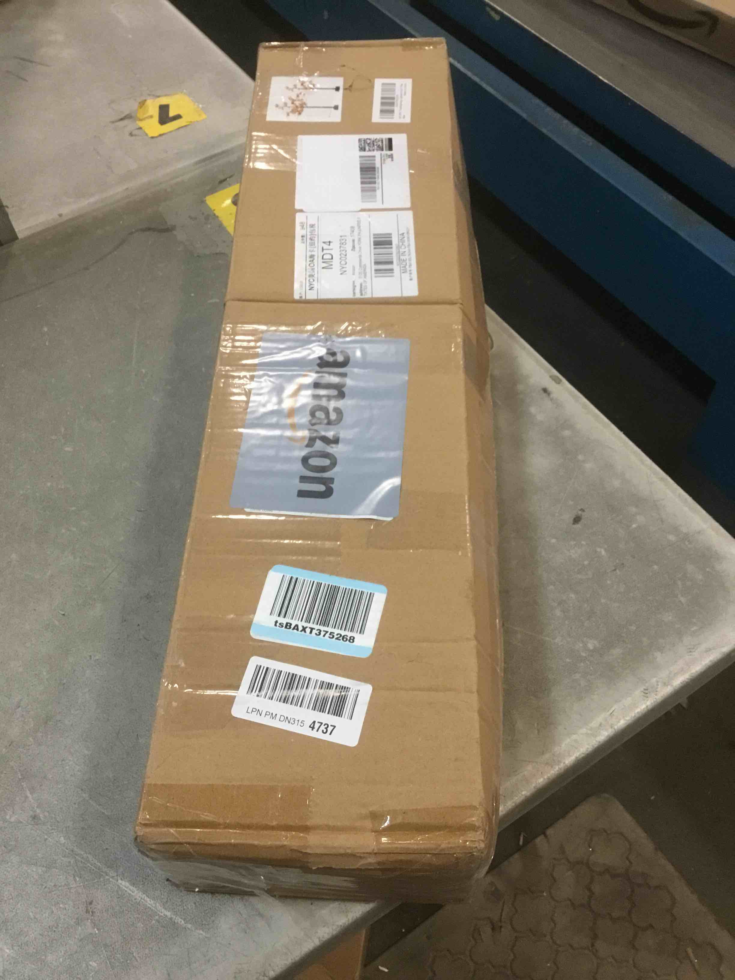https://s3.amazonaws.com/lotting-images-prod/bidfta/PNK2123812_1740164341224.jpeg