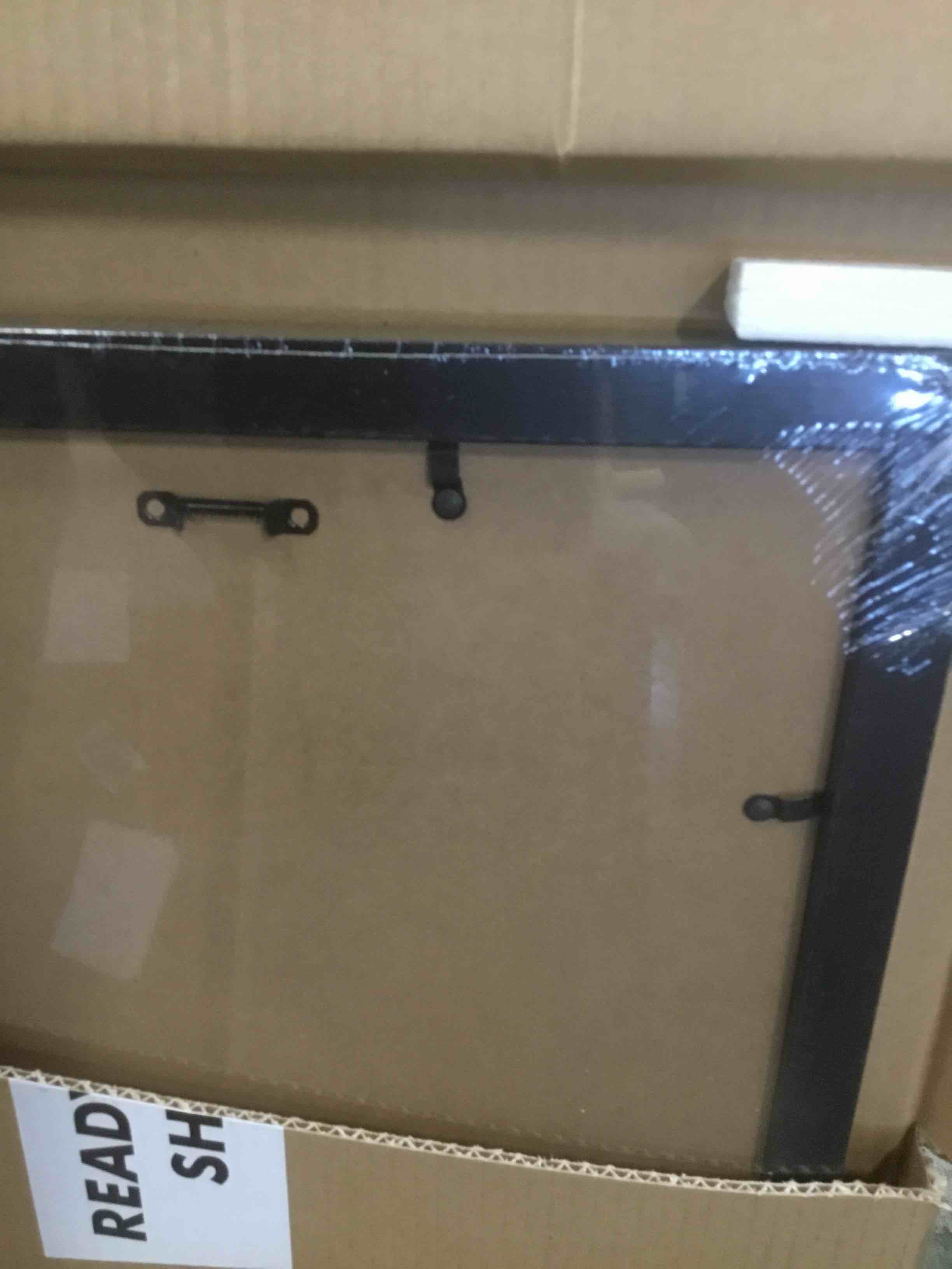 https://s3.amazonaws.com/lotting-images-prod/bidfta/PNK2124204_1740512199942.jpeg