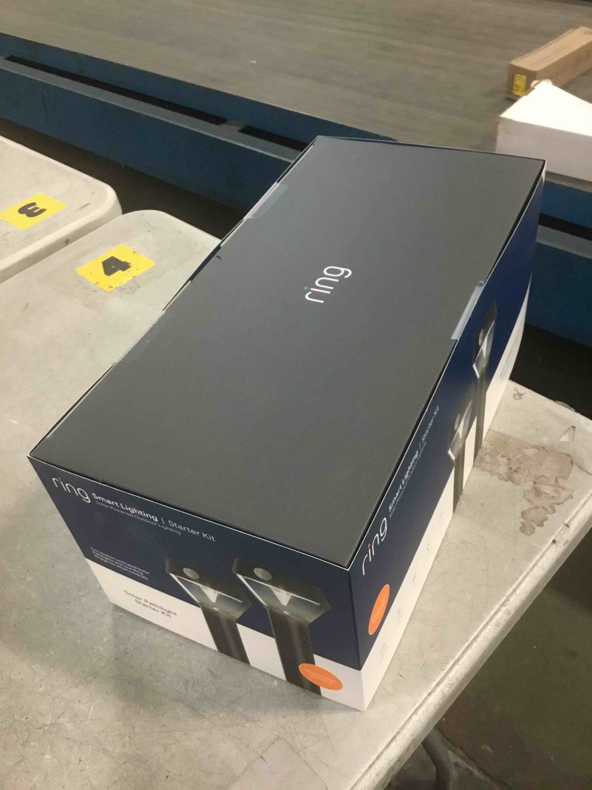 https://s3.amazonaws.com/lotting-images-prod/bidfta/PNK2124925_1741008878132.jpeg