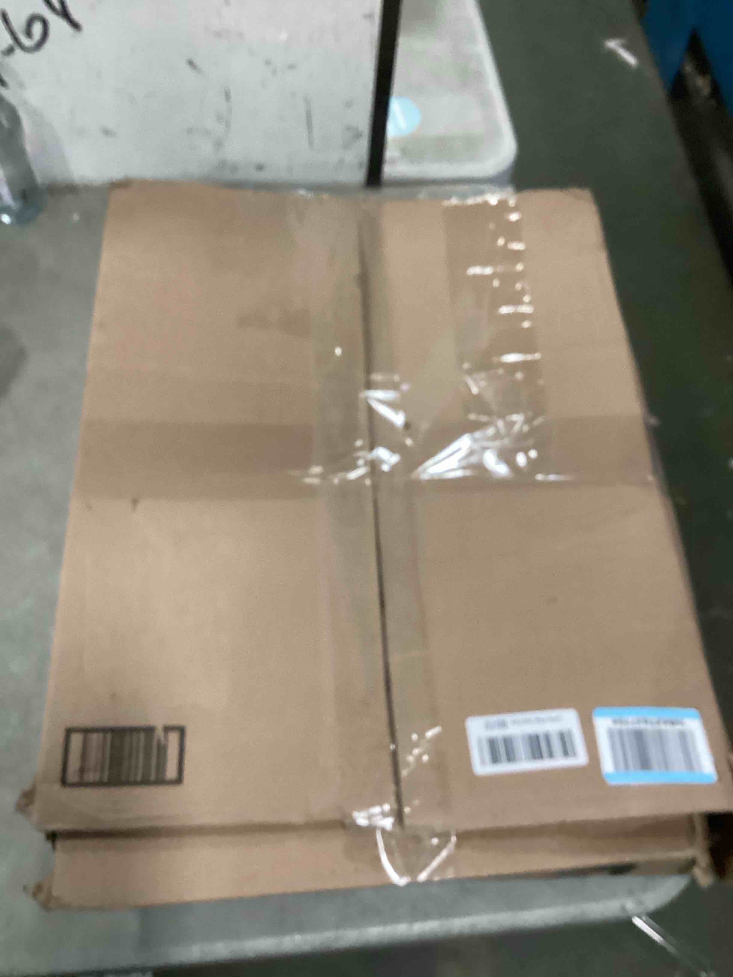 https://s3.amazonaws.com/lotting-images-prod/bidfta/PNK2125252_1740062327802.jpeg