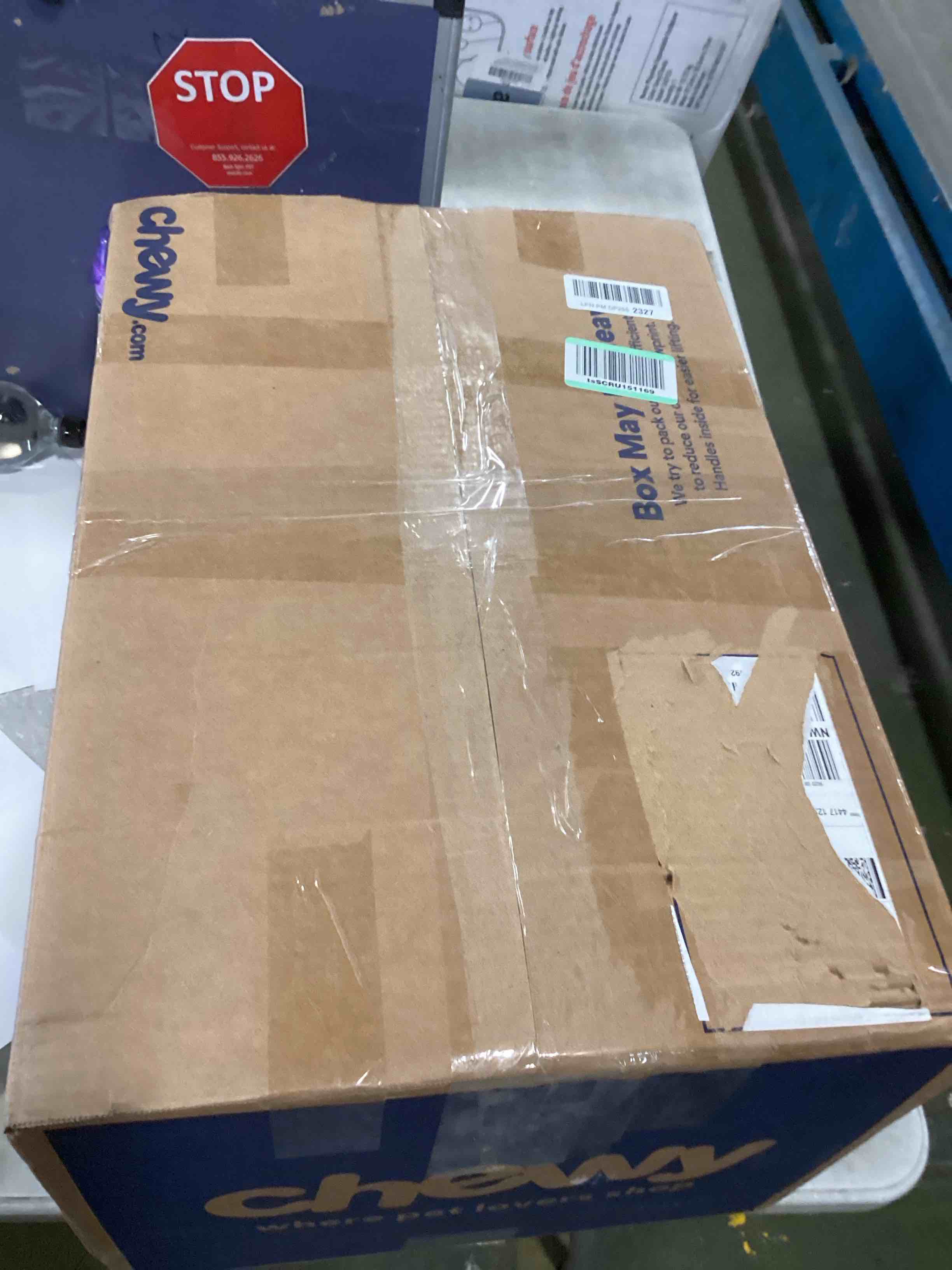 https://s3.amazonaws.com/lotting-images-prod/bidfta/PNK2126324_1740584620976.jpeg