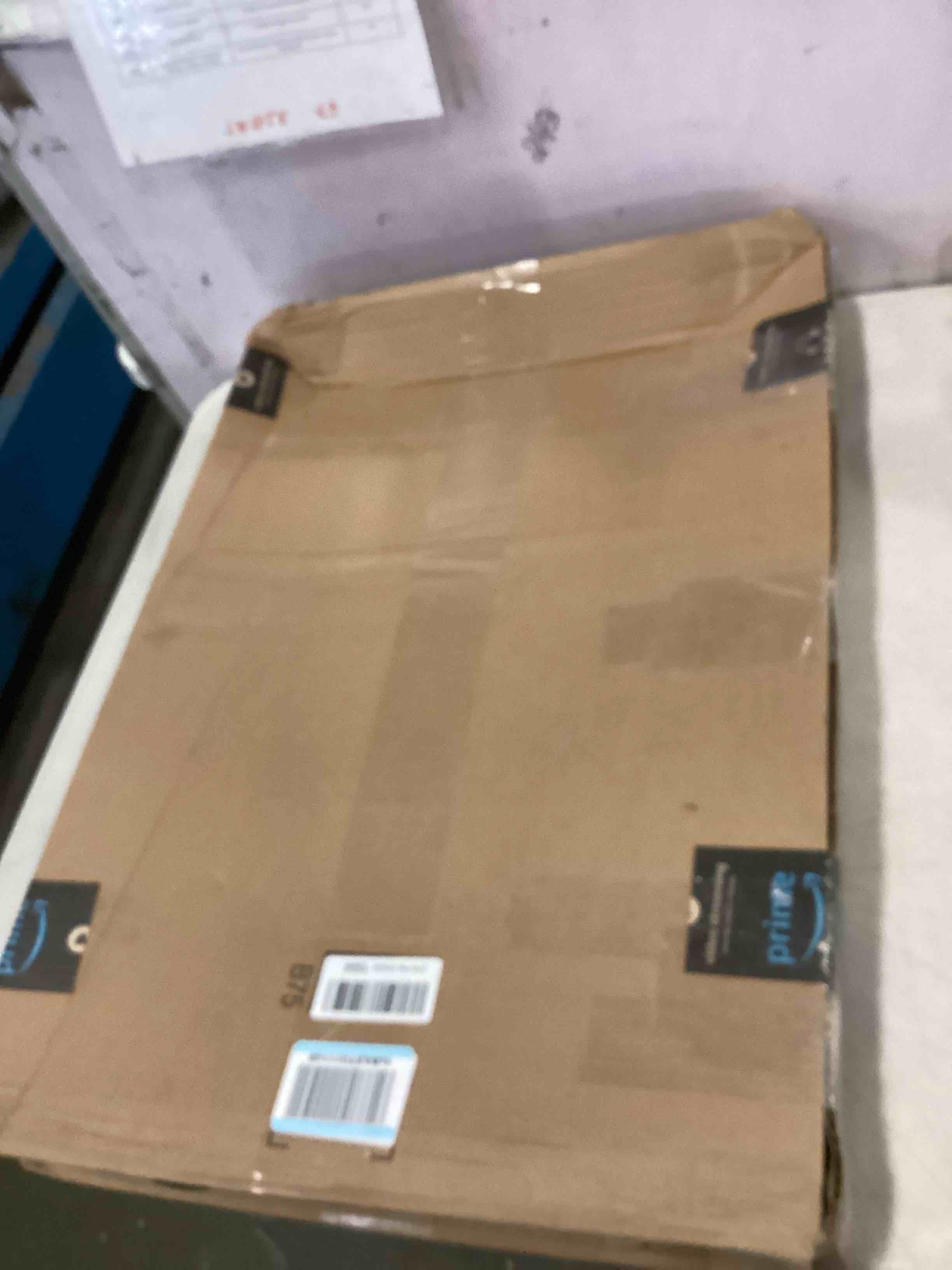 https://s3.amazonaws.com/lotting-images-prod/bidfta/PNK2127109_1741017317627.jpeg