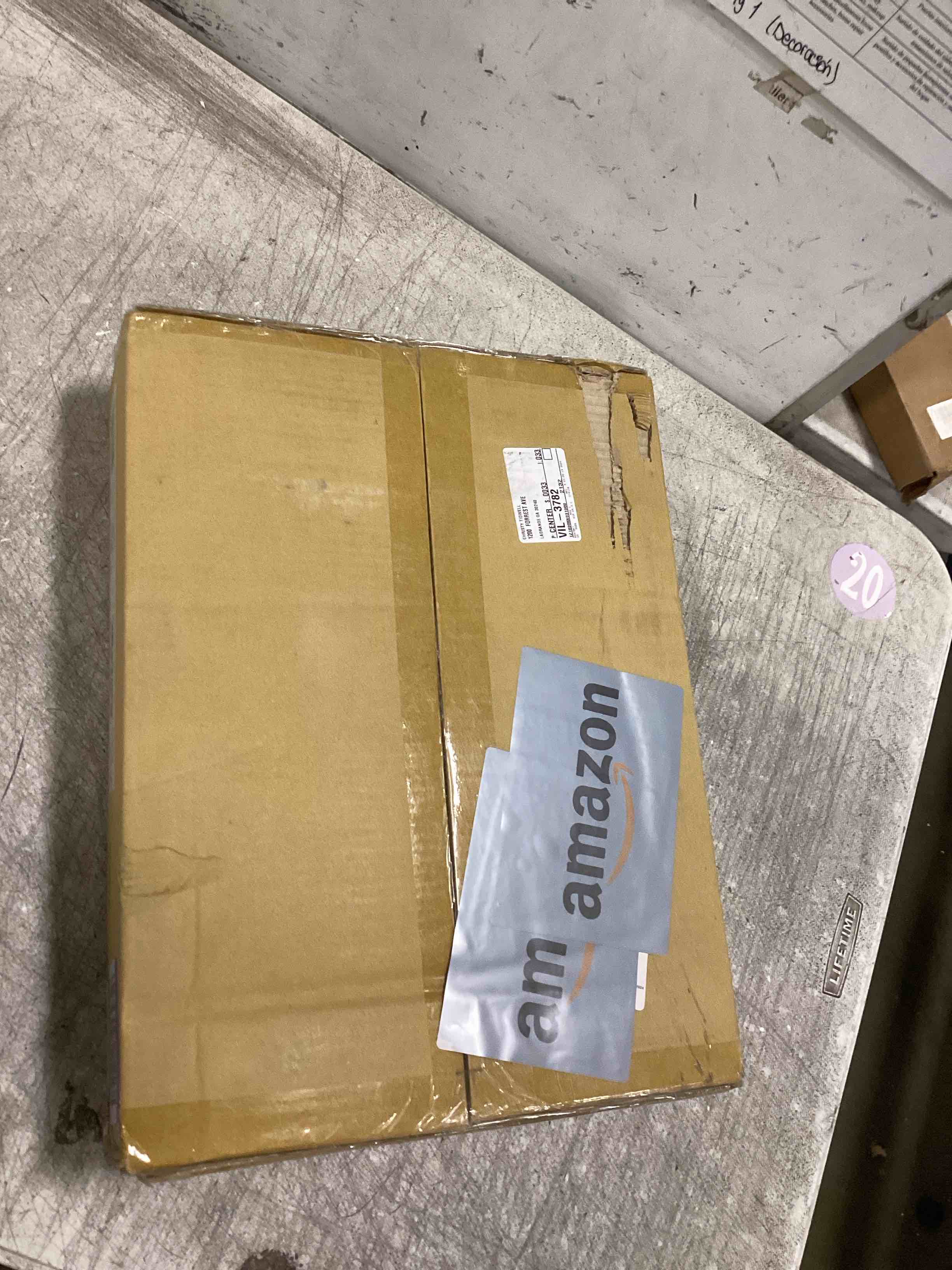 https://s3.amazonaws.com/lotting-images-prod/bidfta/PNK2127810_1741201492449.jpeg