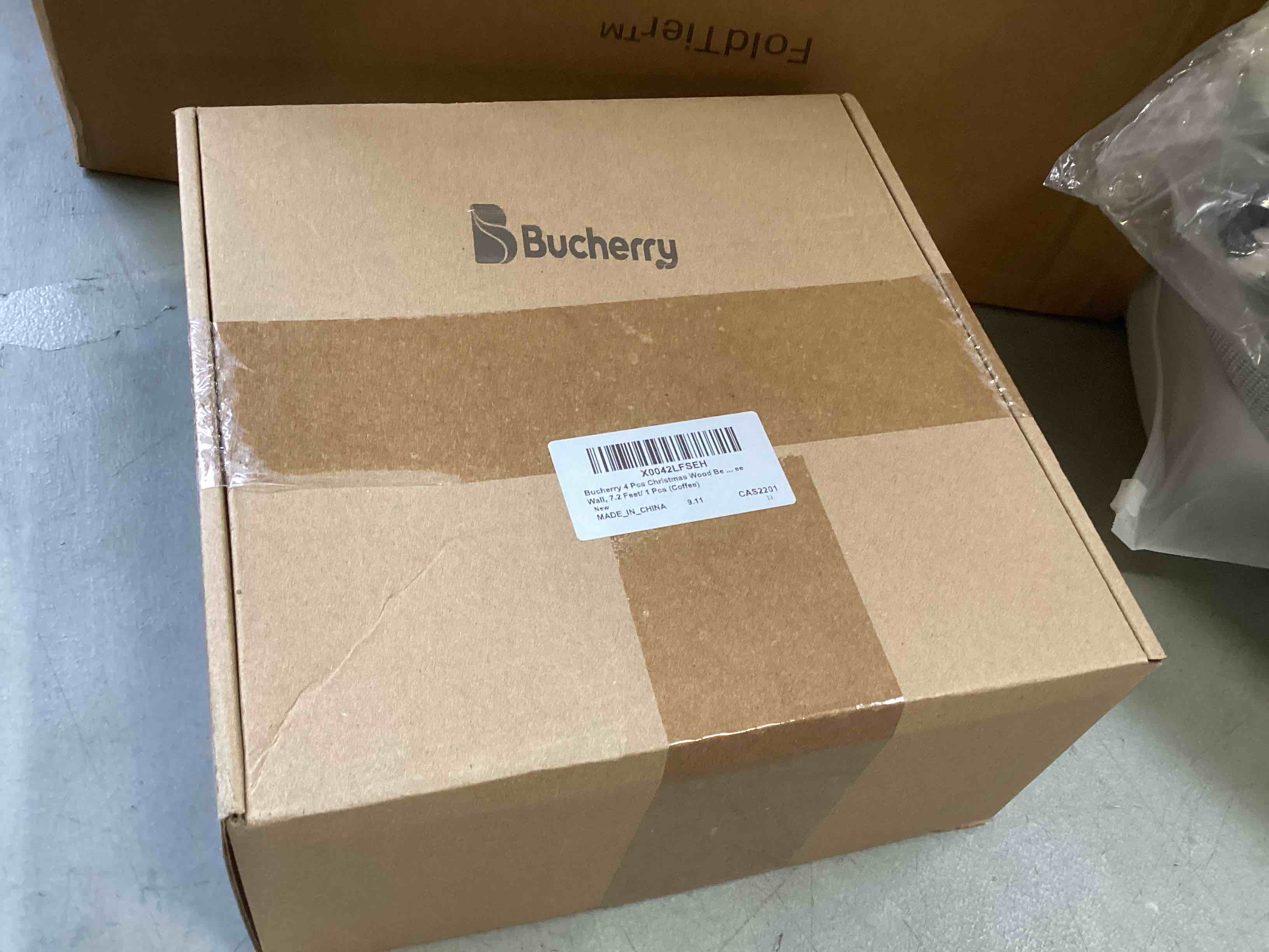 https://s3.amazonaws.com/lotting-images-prod/bidfta/PNK2129740_1740583817472.jpeg