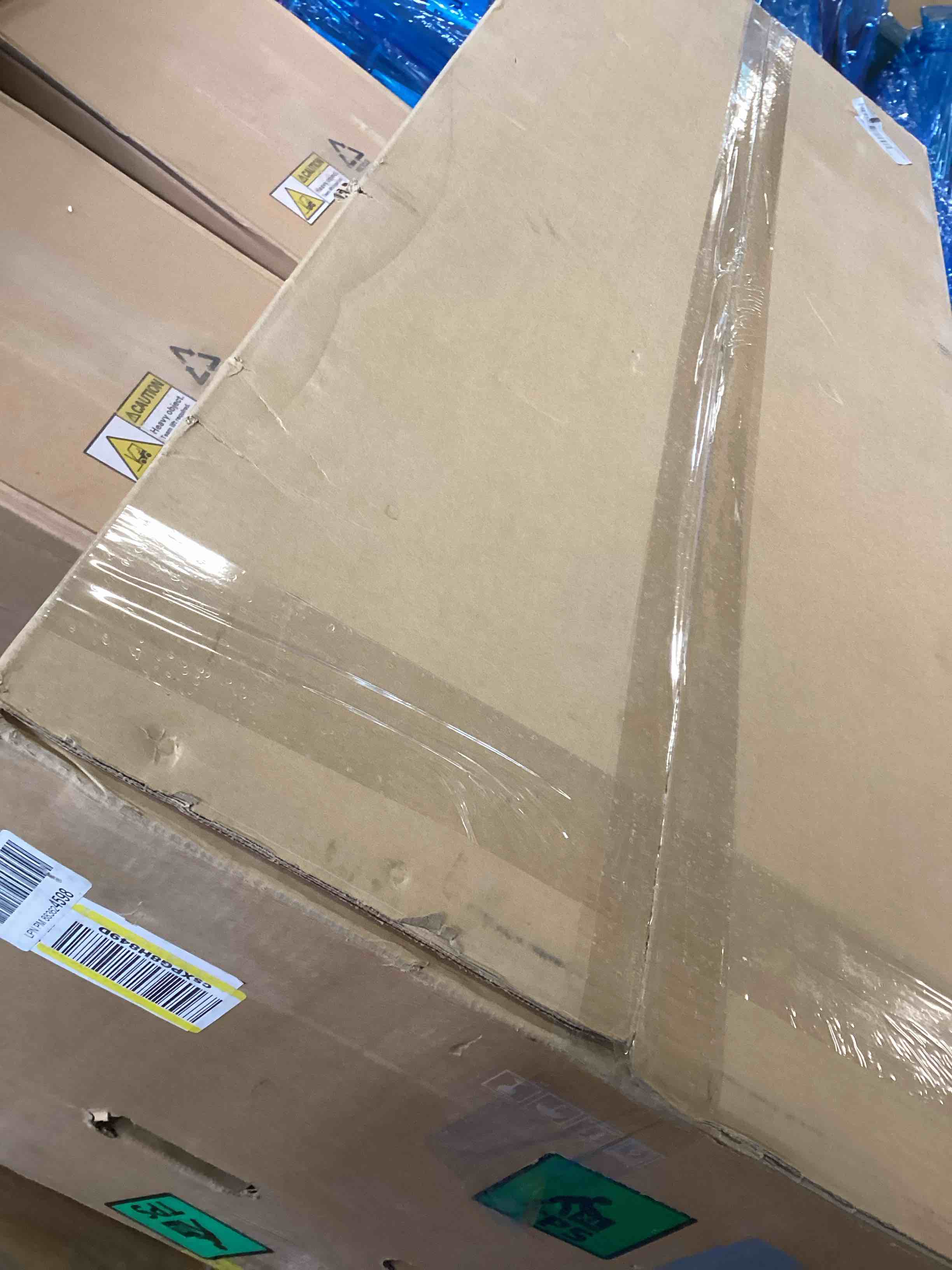 https://s3.amazonaws.com/lotting-images-prod/bidfta/PNK2131505_1739990646937.jpeg