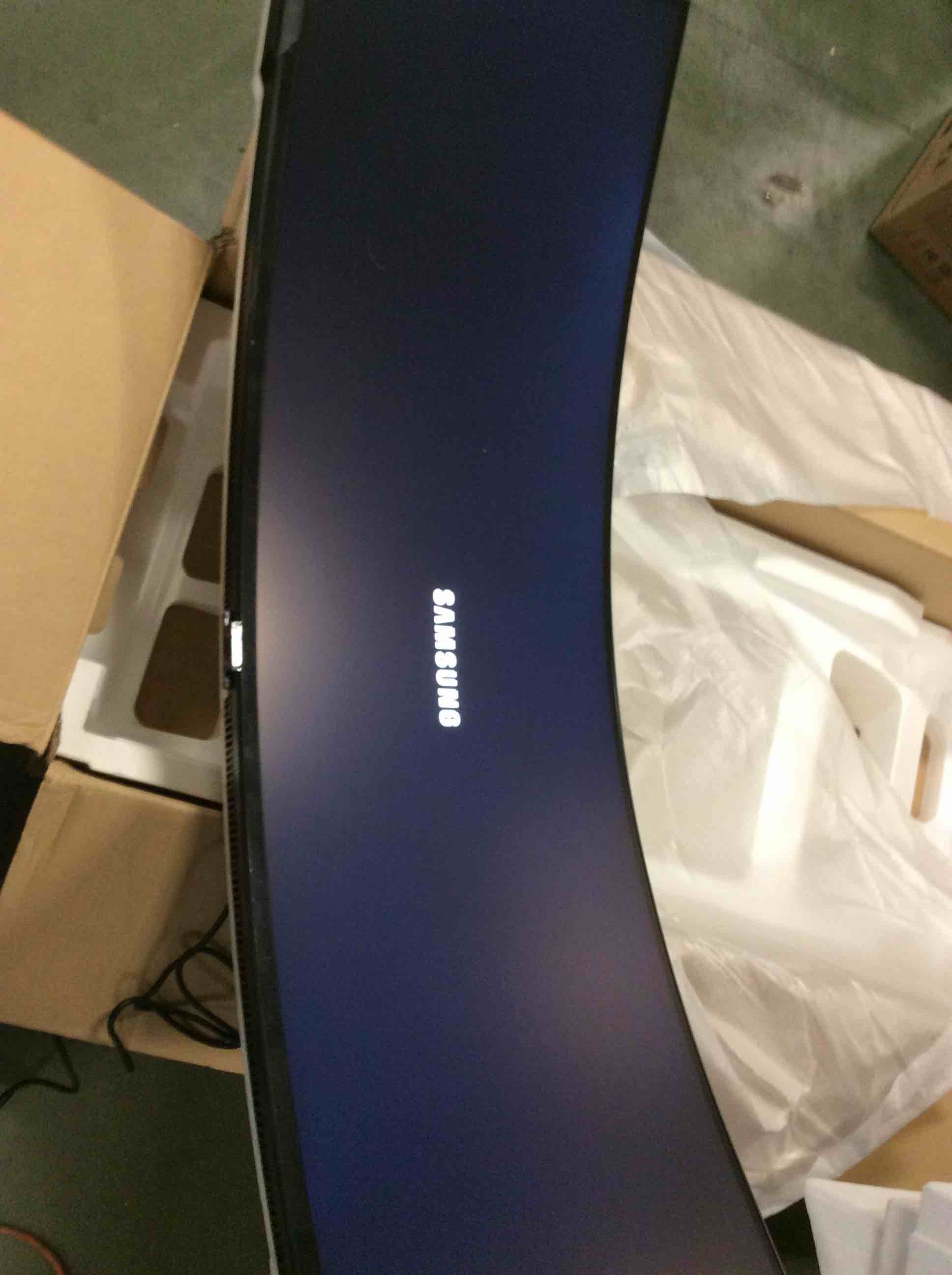 https://s3.amazonaws.com/lotting-images-prod/bidfta/PNK2131505_1740165429525.jpeg