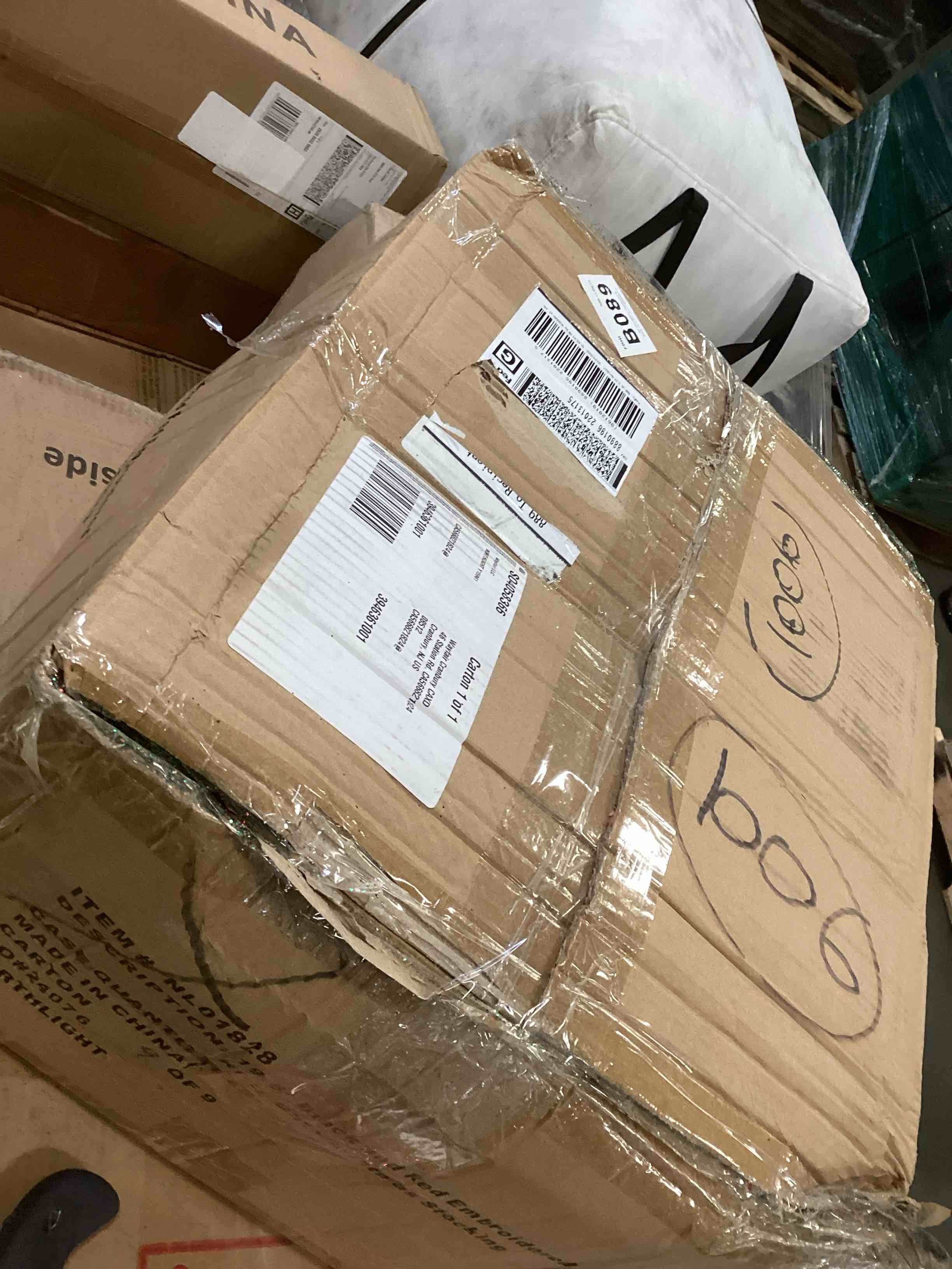 https://s3.amazonaws.com/lotting-images-prod/bidfta/PNK2132897_1741700432164.jpeg