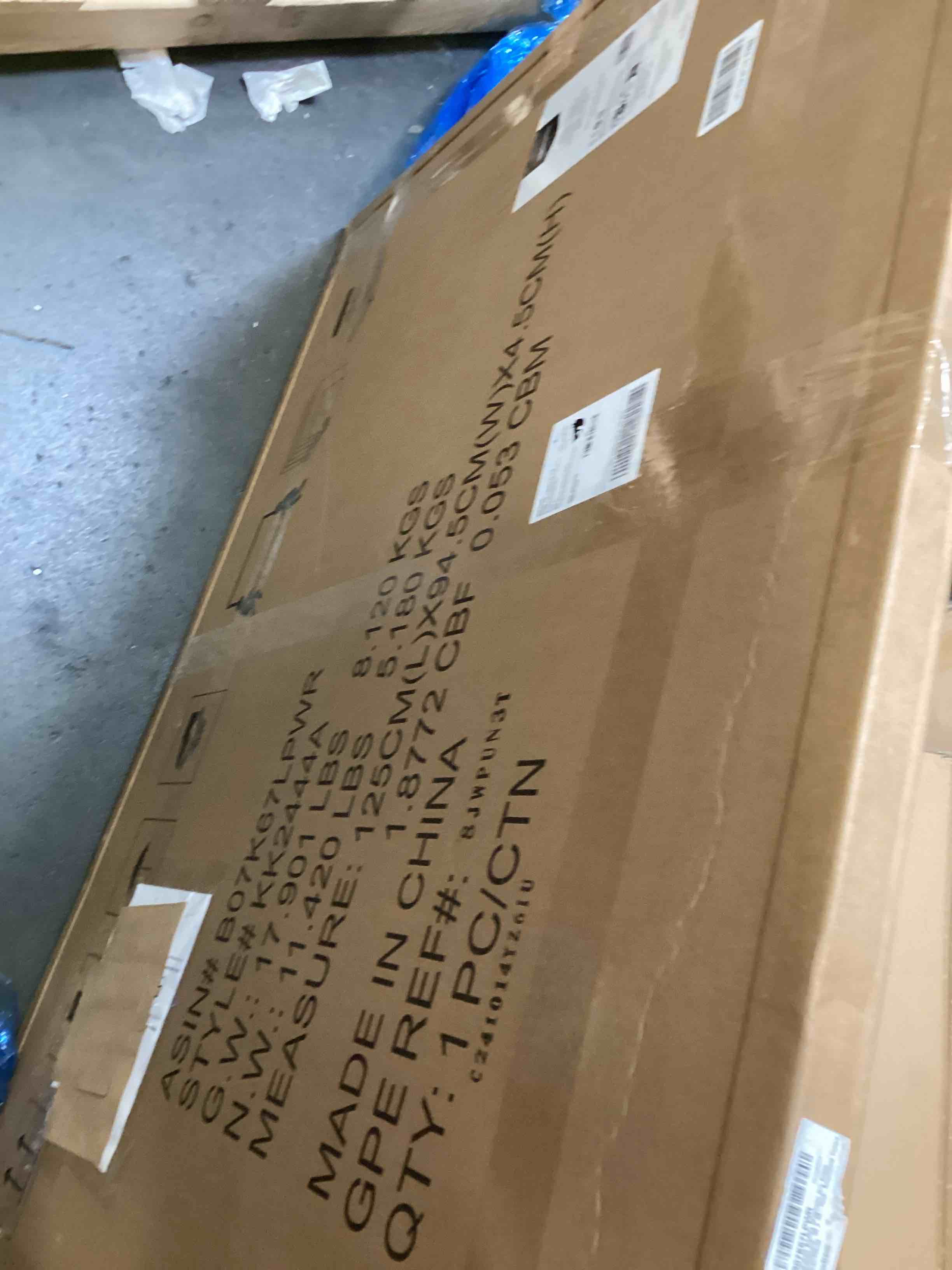 https://s3.amazonaws.com/lotting-images-prod/bidfta/PNK2133027_1741790372145.jpeg
