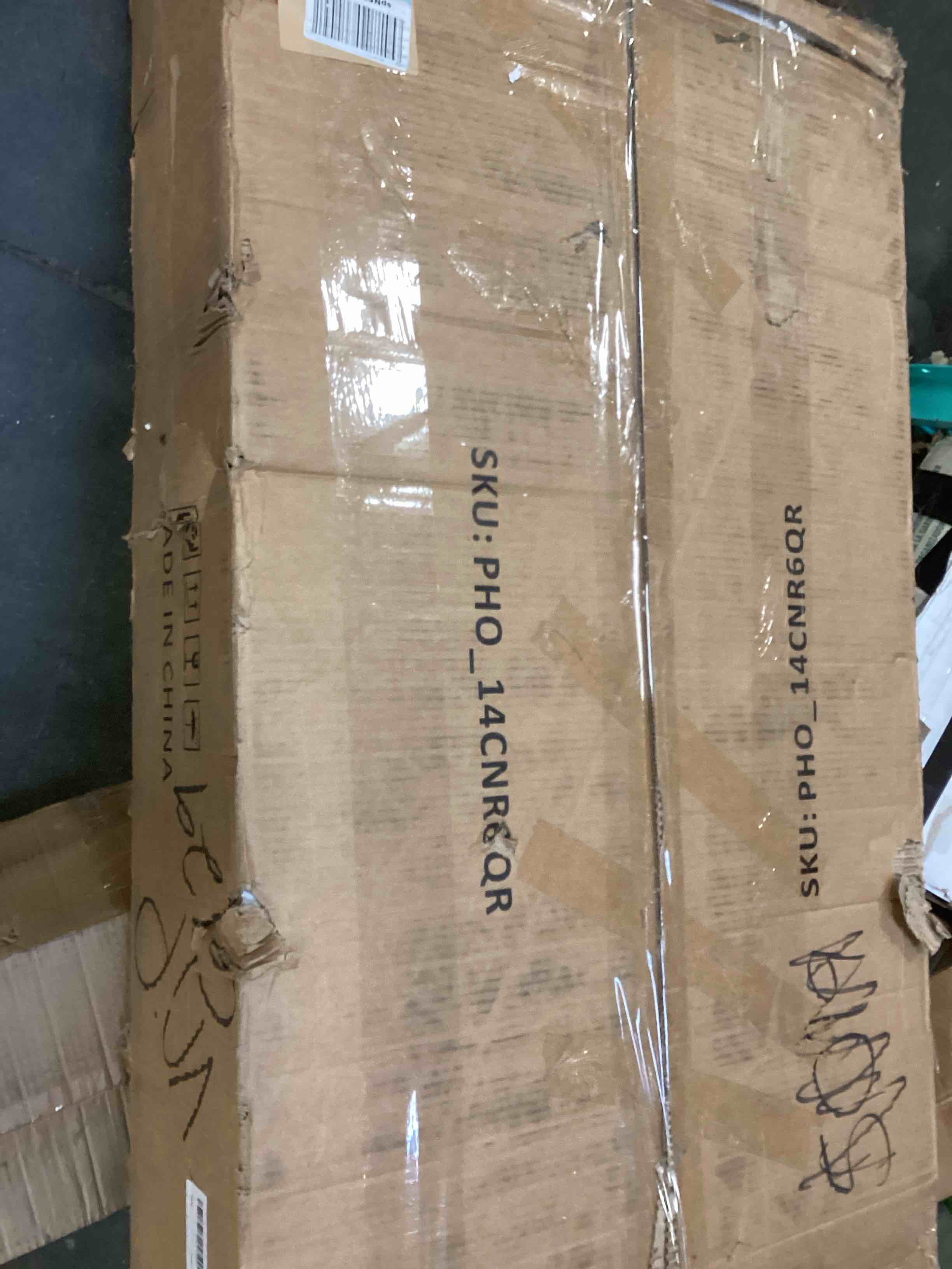 https://s3.amazonaws.com/lotting-images-prod/bidfta/PNK2133392_1741956885149.jpeg