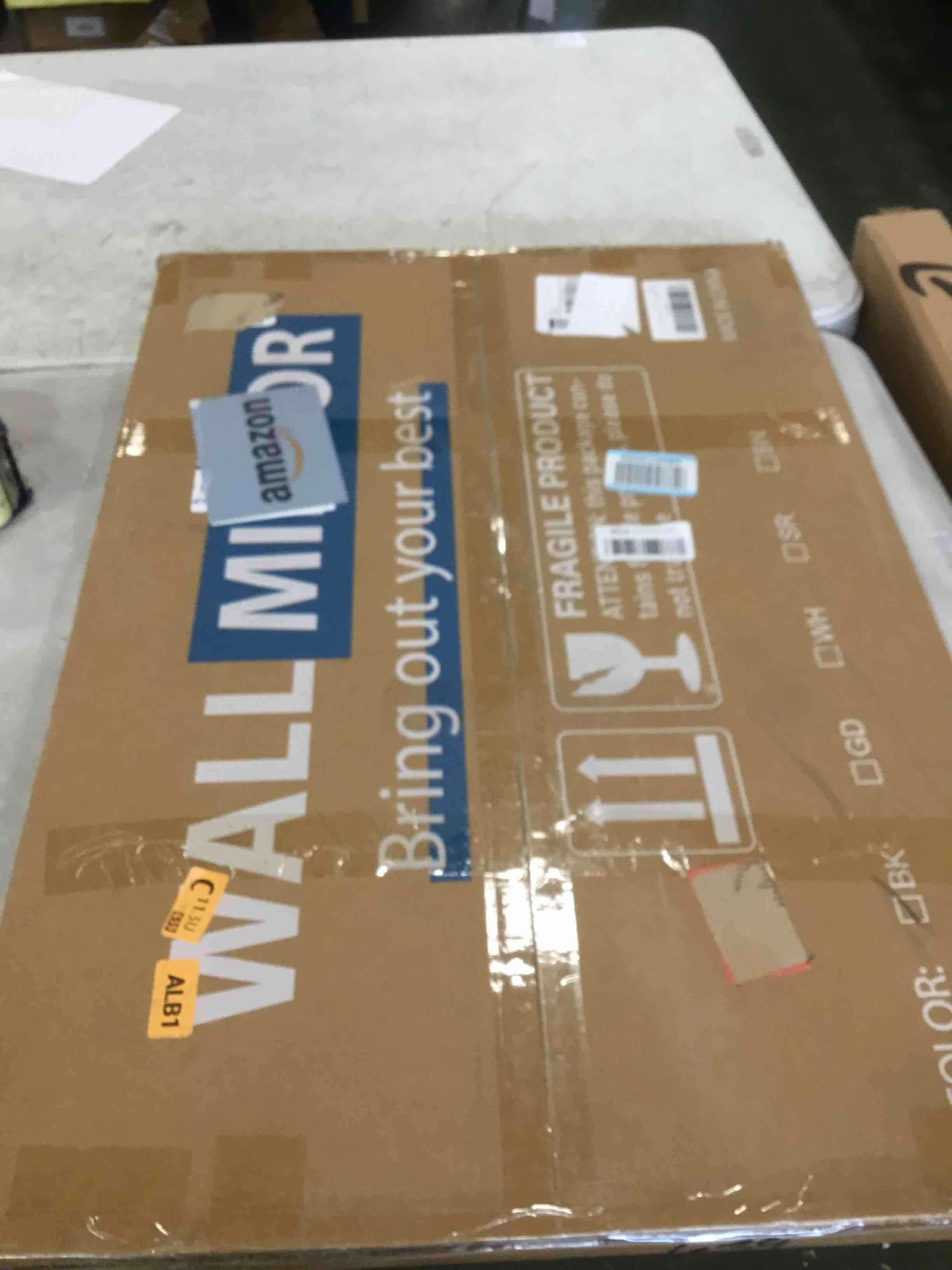 https://s3.amazonaws.com/lotting-images-prod/bidfta/PNK2135346_1740498462413.jpeg
