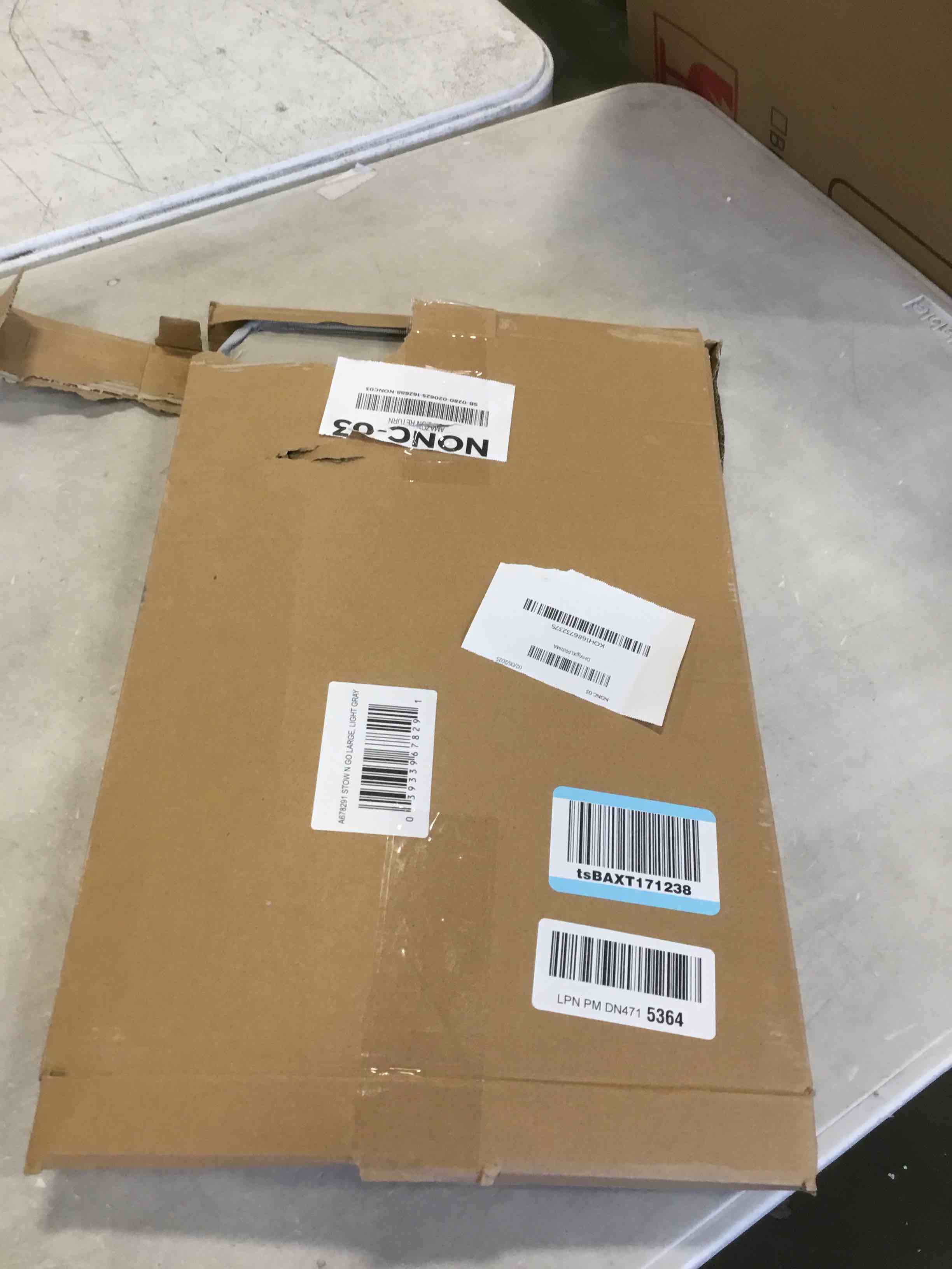 https://s3.amazonaws.com/lotting-images-prod/bidfta/PNK2135471_1740514797573.jpeg