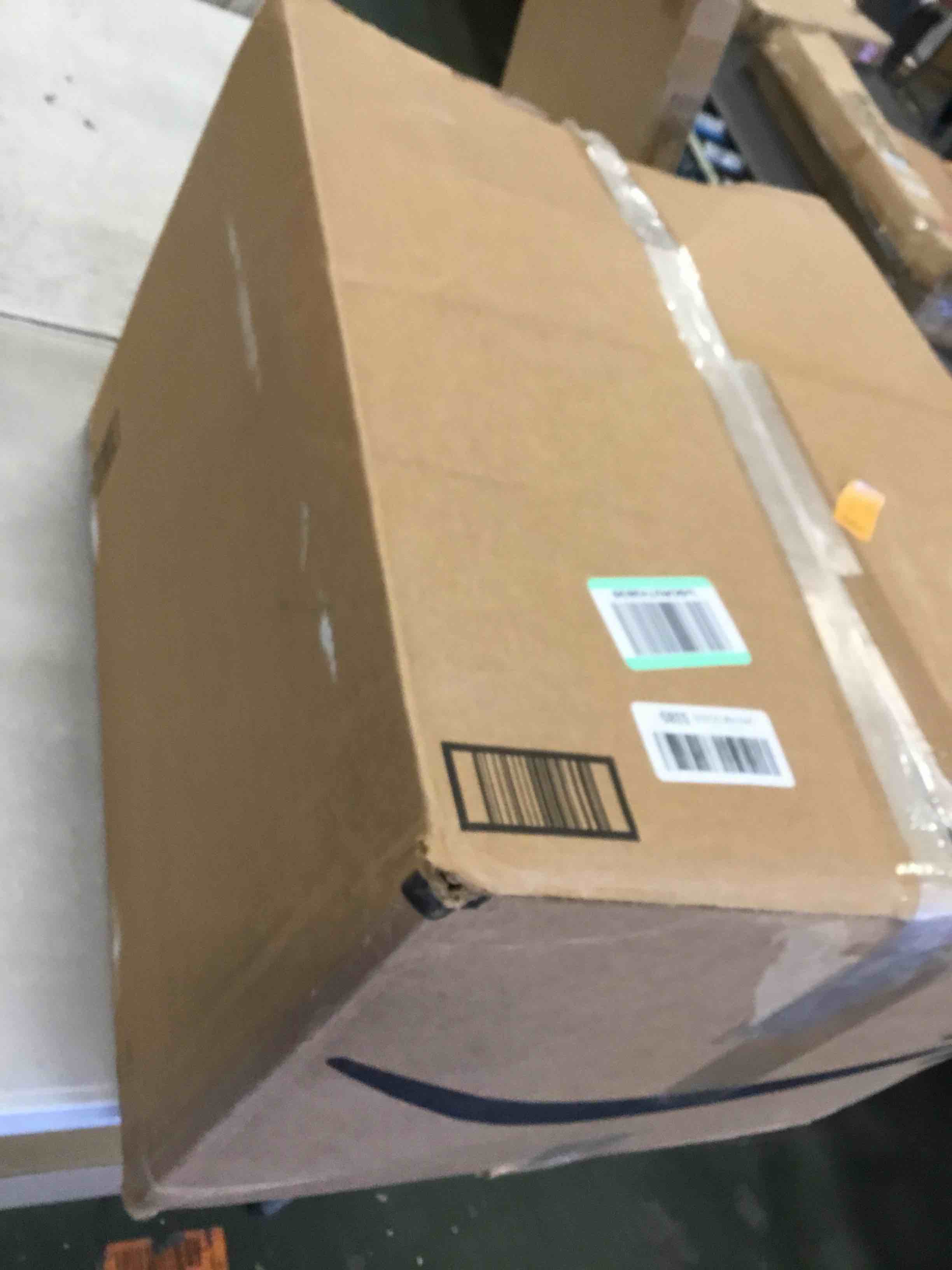 https://s3.amazonaws.com/lotting-images-prod/bidfta/PNK2135479_1740515416081.jpeg