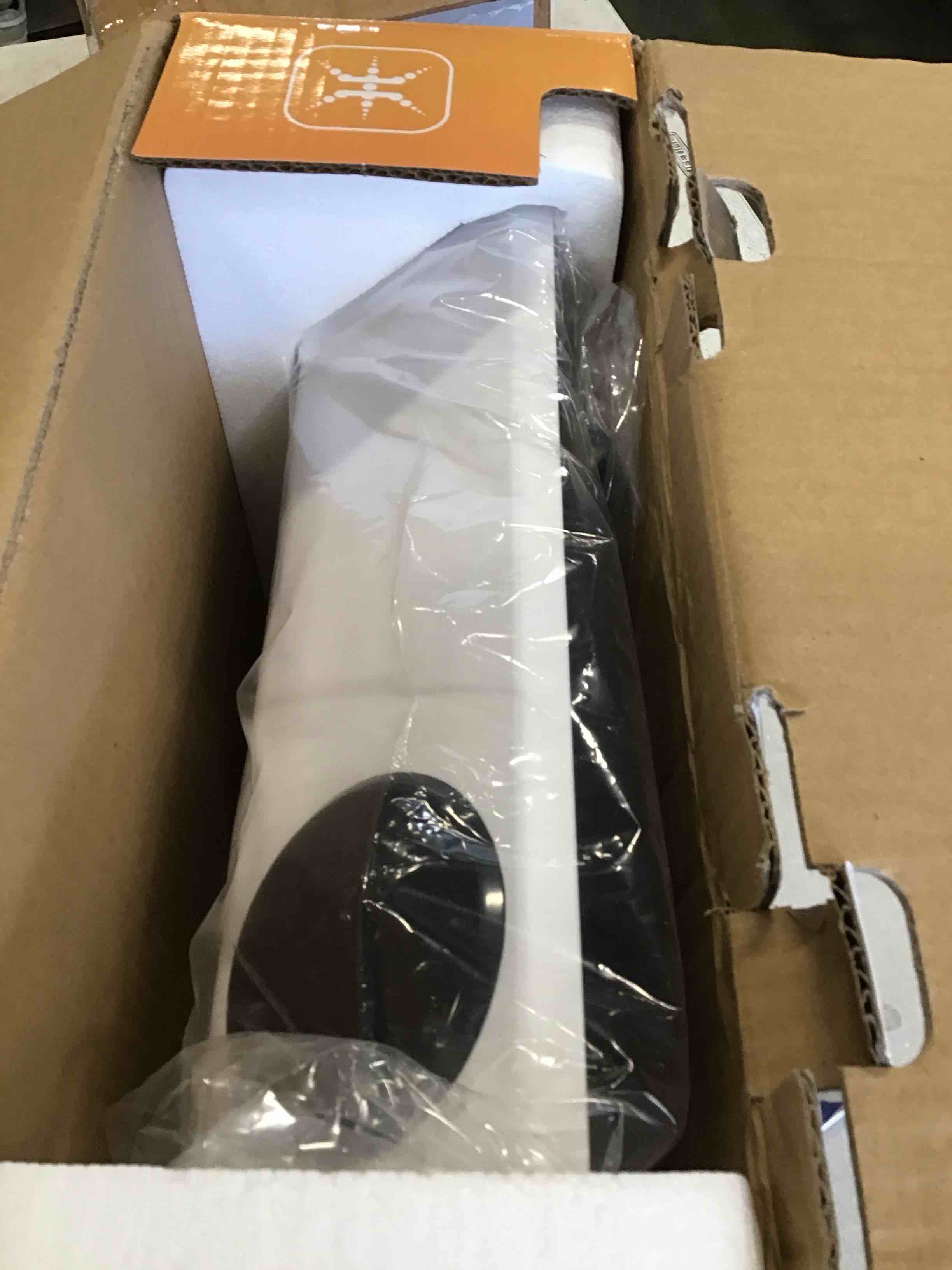https://s3.amazonaws.com/lotting-images-prod/bidfta/PNK2135635_1740592196137.jpeg