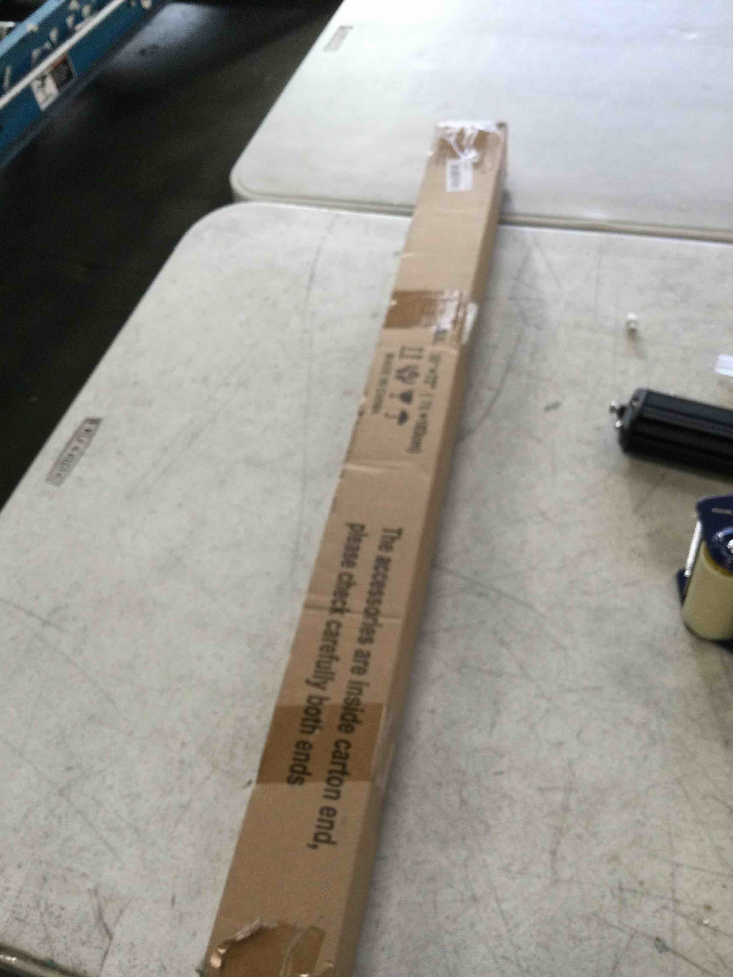 https://s3.amazonaws.com/lotting-images-prod/bidfta/PNK2136006_1740751168139.jpeg