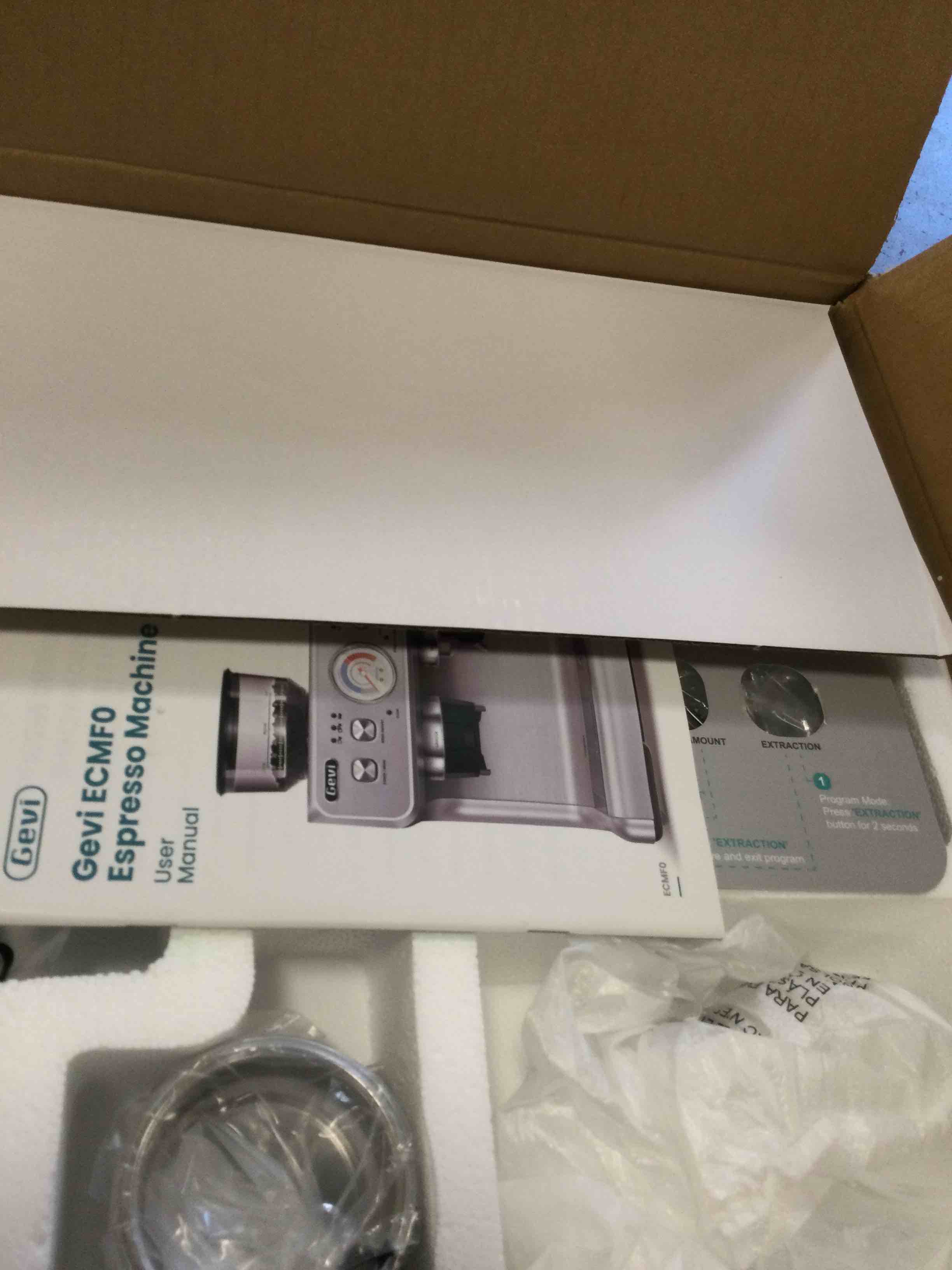 https://s3.amazonaws.com/lotting-images-prod/bidfta/PNK2136127_1740767140038.jpeg