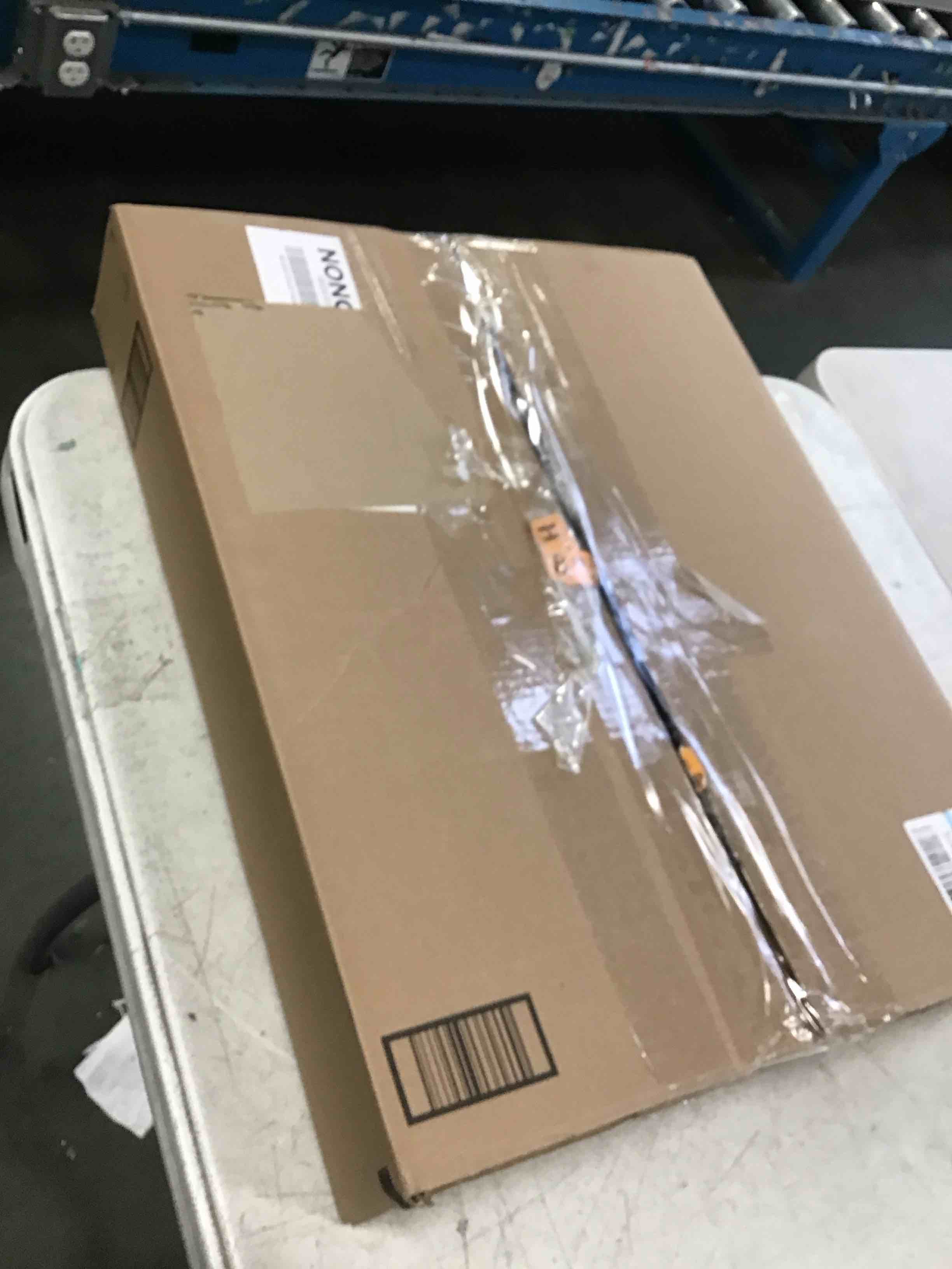 https://s3.amazonaws.com/lotting-images-prod/bidfta/PNK2136811_1741208684294.jpeg