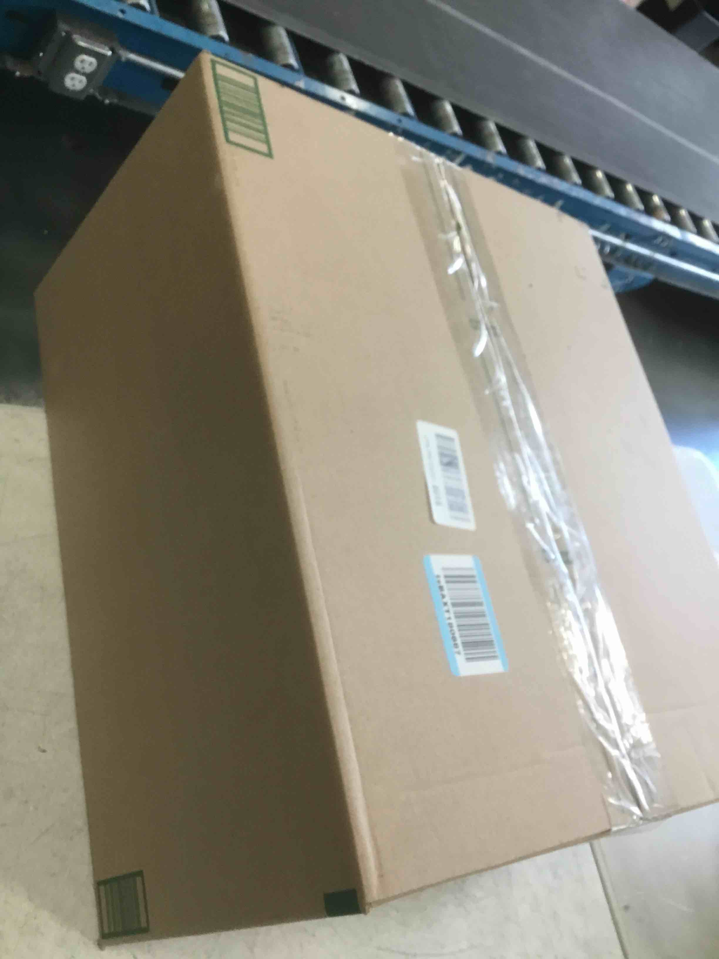 https://s3.amazonaws.com/lotting-images-prod/bidfta/PNK2136972_1741284758209.jpeg