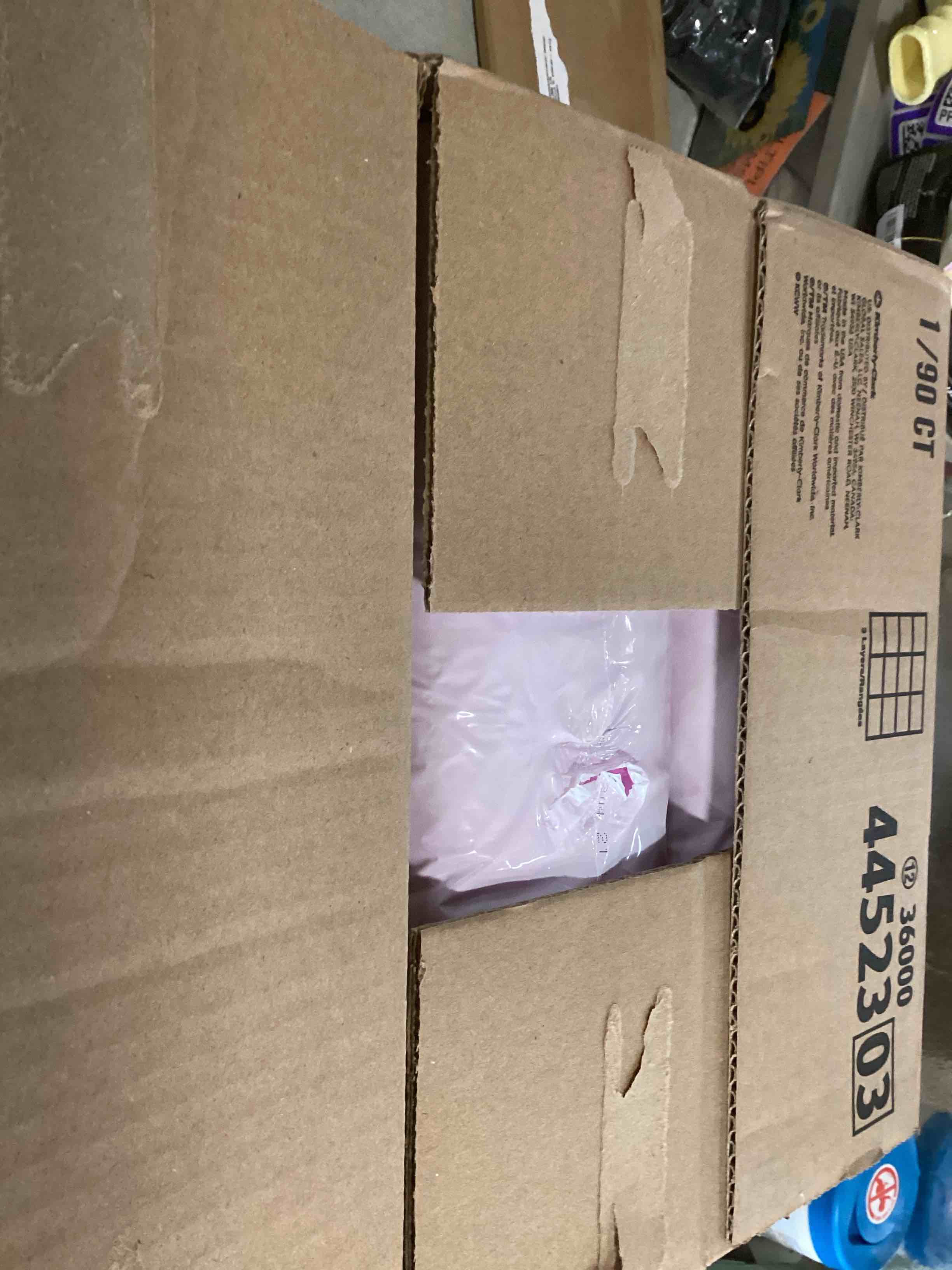 https://s3.amazonaws.com/lotting-images-prod/bidfta/PNK2138072_1741803596590.jpeg
