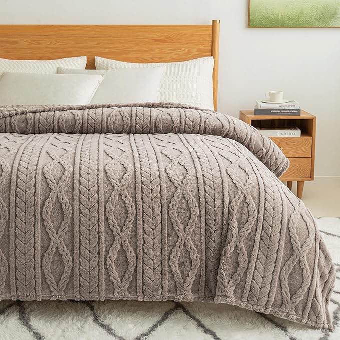 COOVA Premium Sherpa Queen Blanket - 3D Stylish Design Super Soft Cozy Fleece Throw Blanket, Thick Plush Fuzzy Fluffy Lightweight Warm Throw for Women,Couch,Bed,Sofa,Chair(Taupe 90"x90")