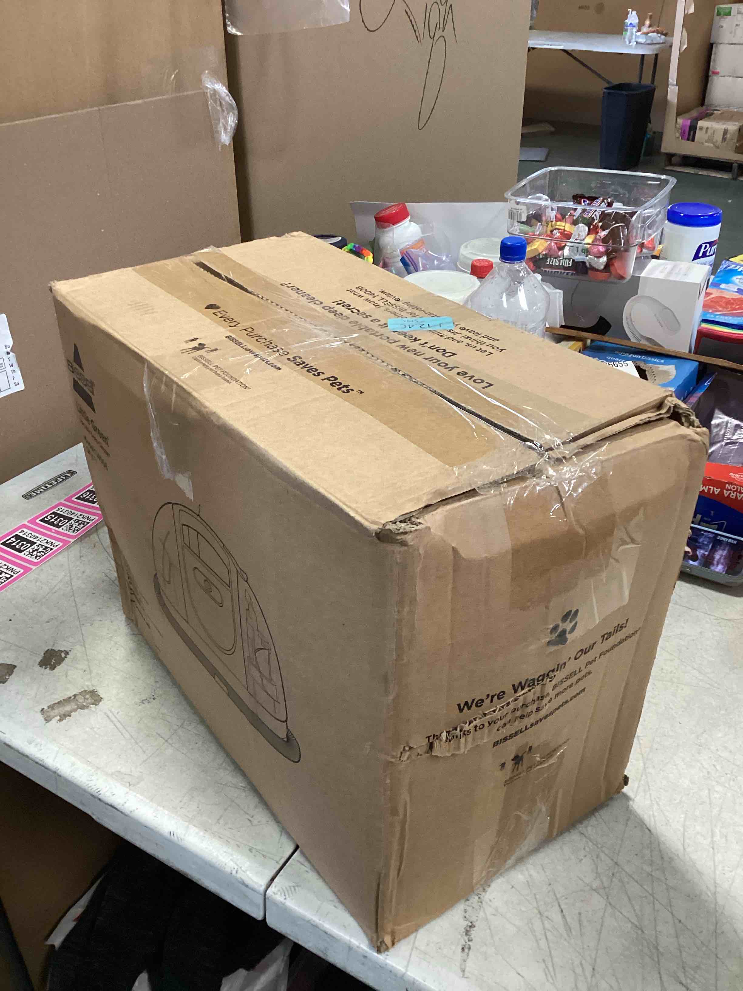 https://s3.amazonaws.com/lotting-images-prod/bidfta/PNK2140308_1740075332856.jpeg