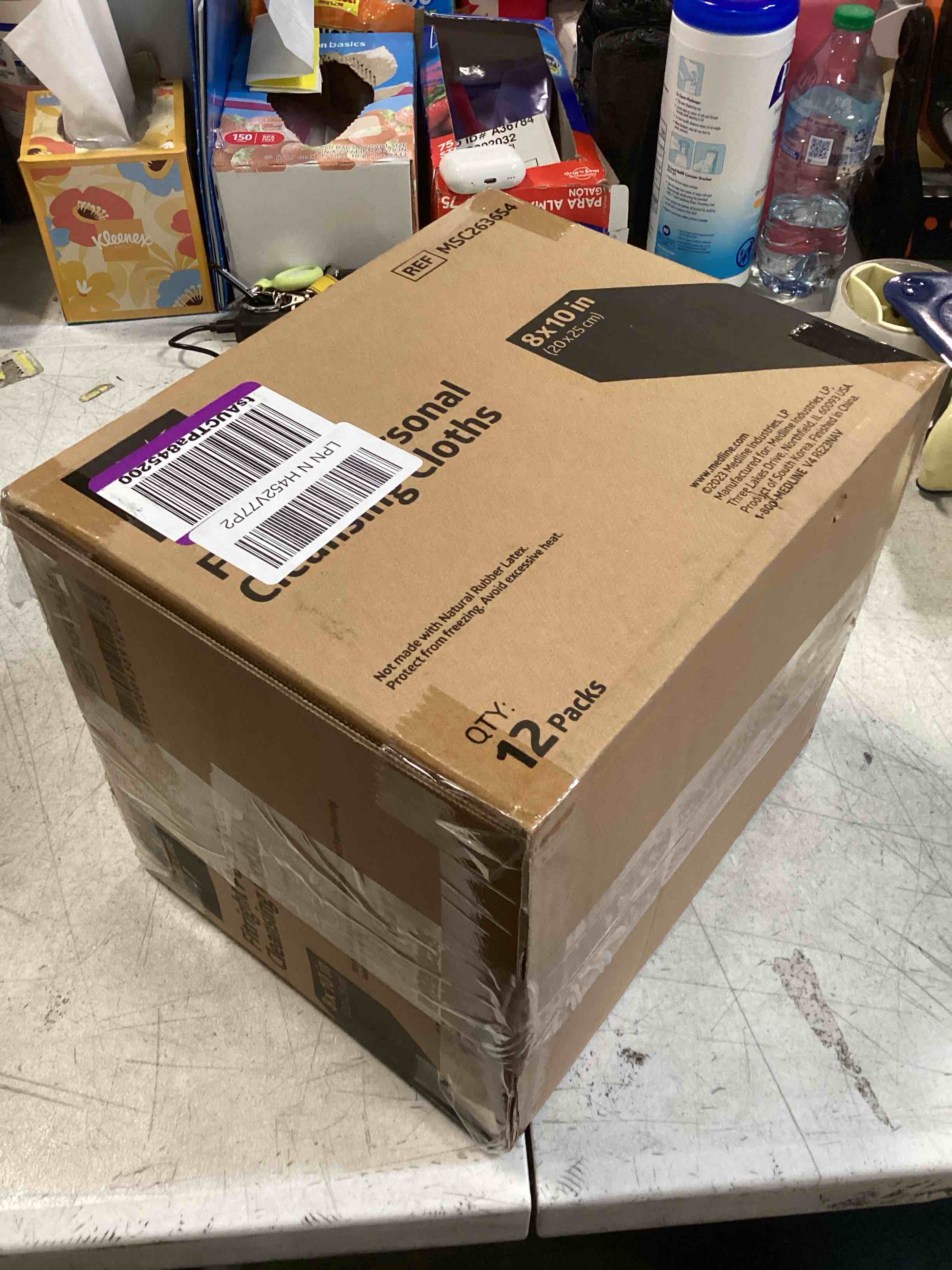 https://s3.amazonaws.com/lotting-images-prod/bidfta/PNK2140829_1740583551092.jpeg
