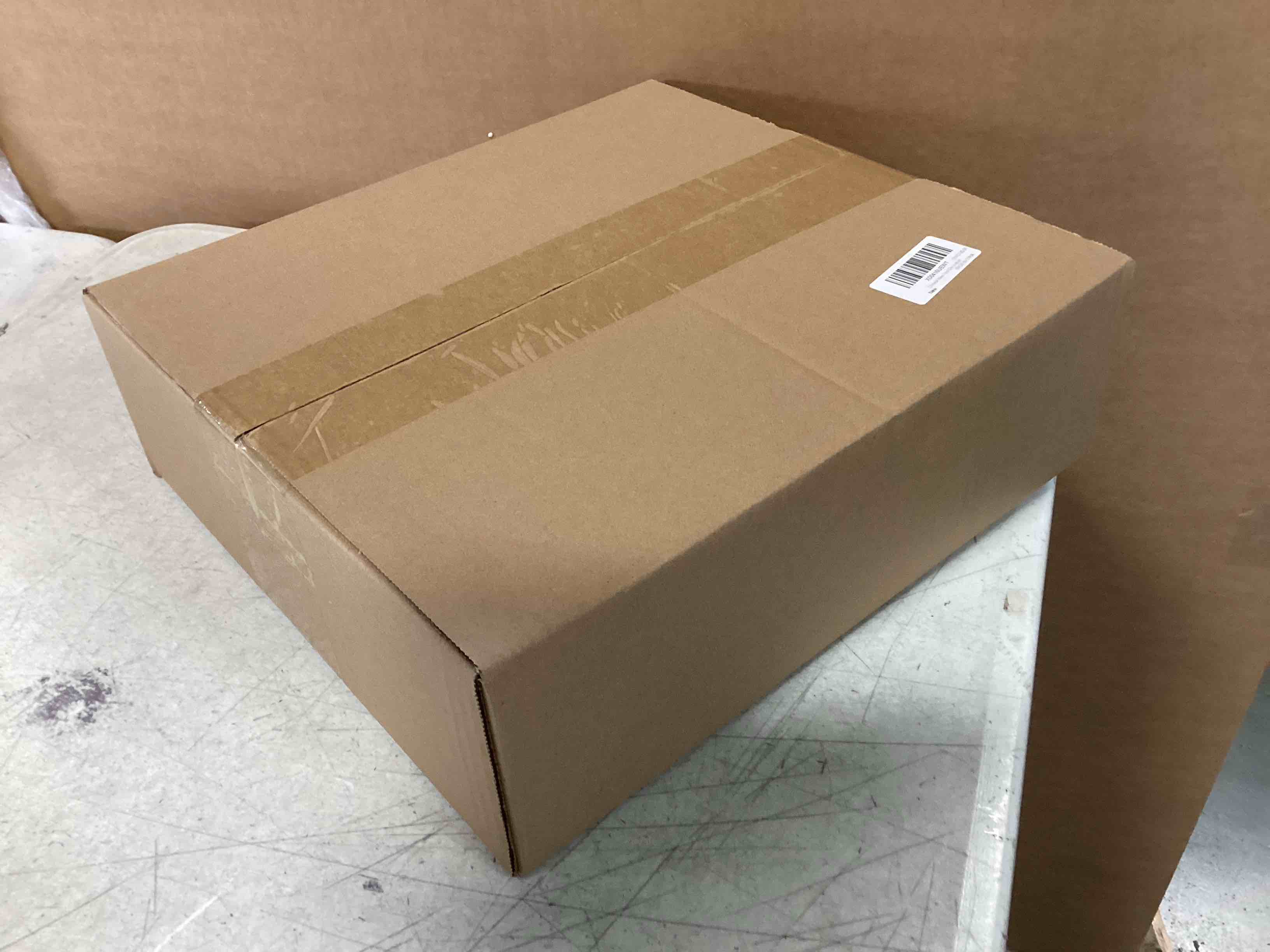 https://s3.amazonaws.com/lotting-images-prod/bidfta/PNK2141603_1741035235890.jpeg