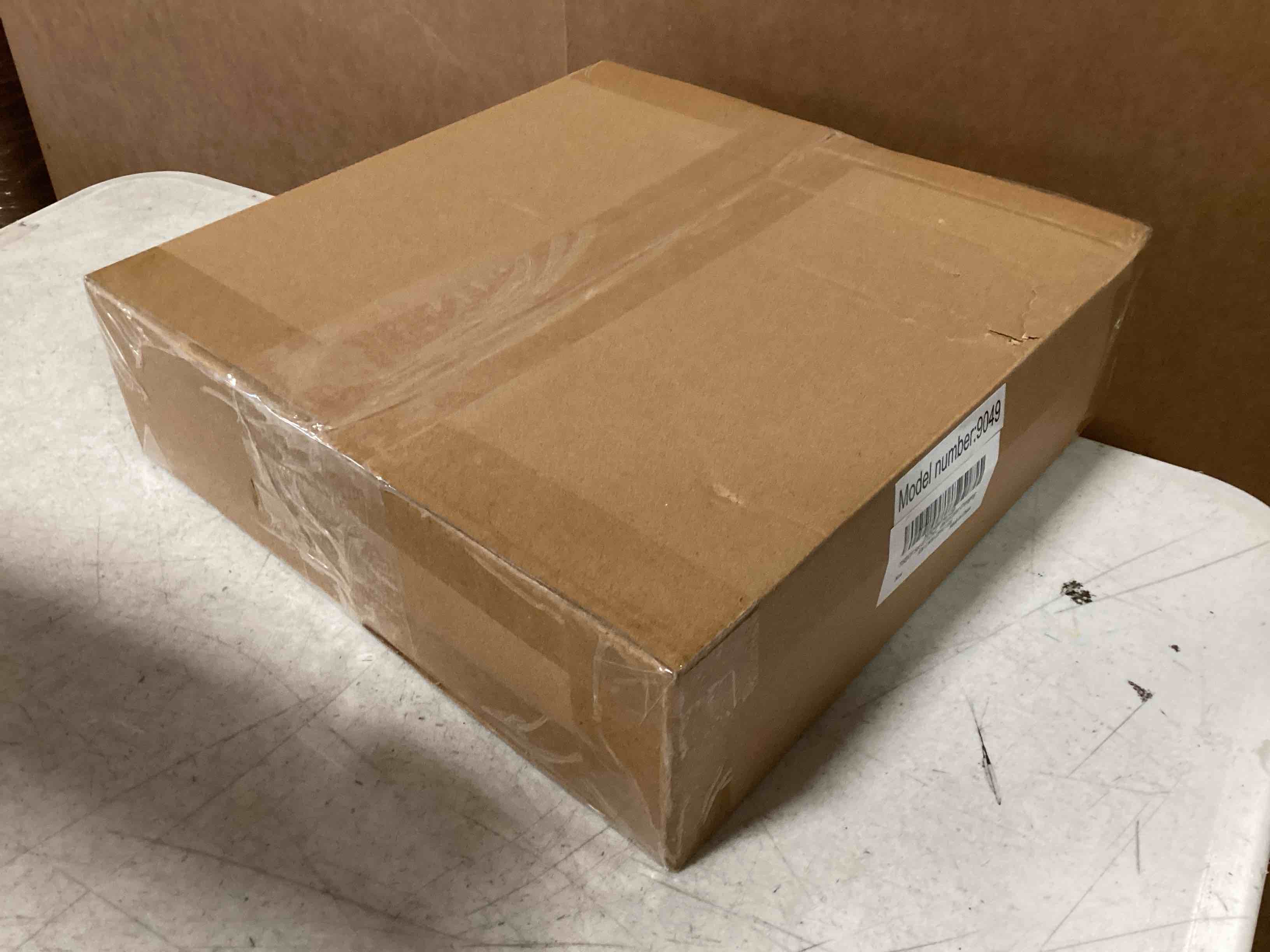 https://s3.amazonaws.com/lotting-images-prod/bidfta/PNK2142402_1743448610870.jpeg