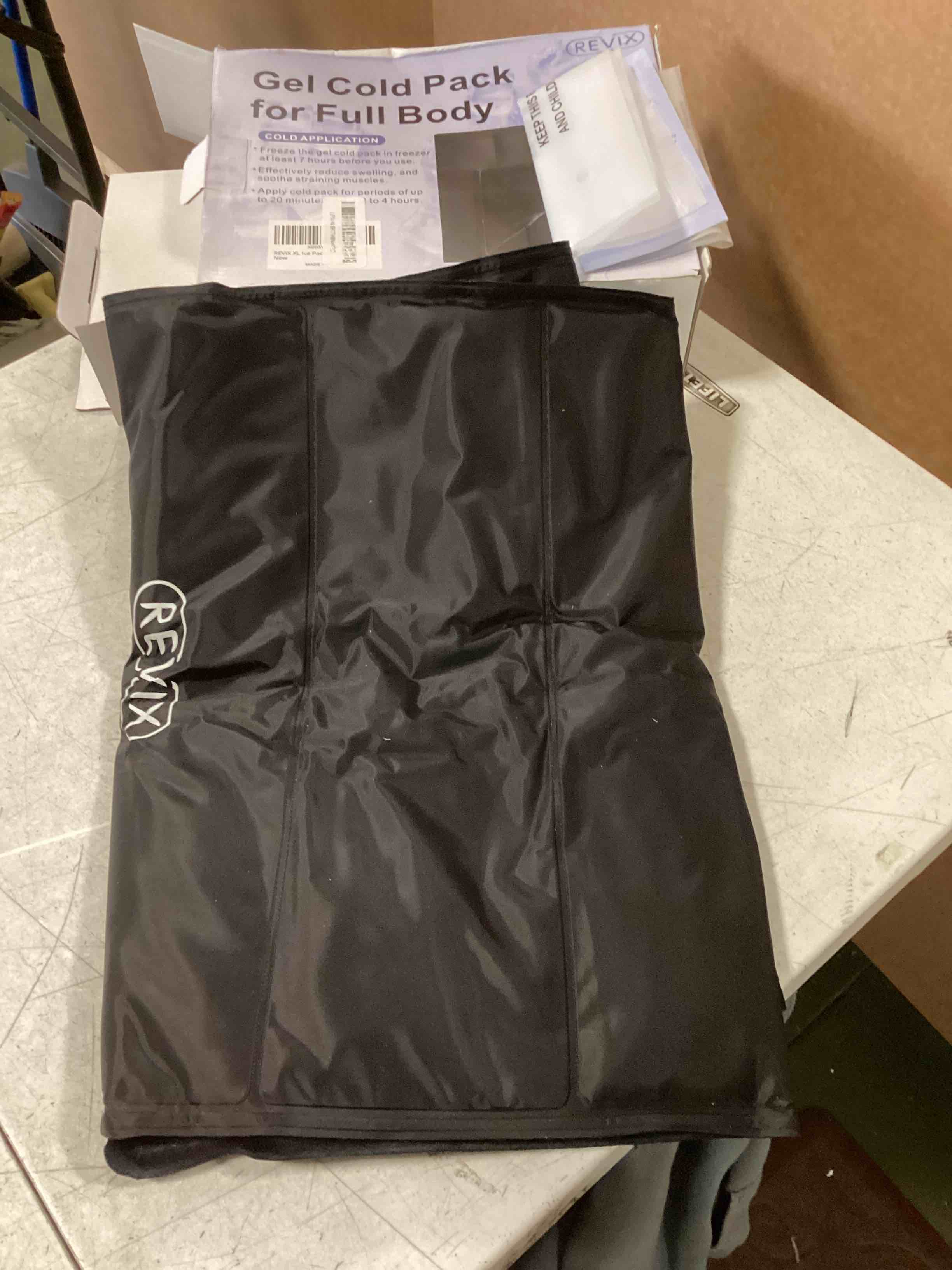 https://s3.amazonaws.com/lotting-images-prod/bidfta/PNK2142638_1743685303431.jpeg