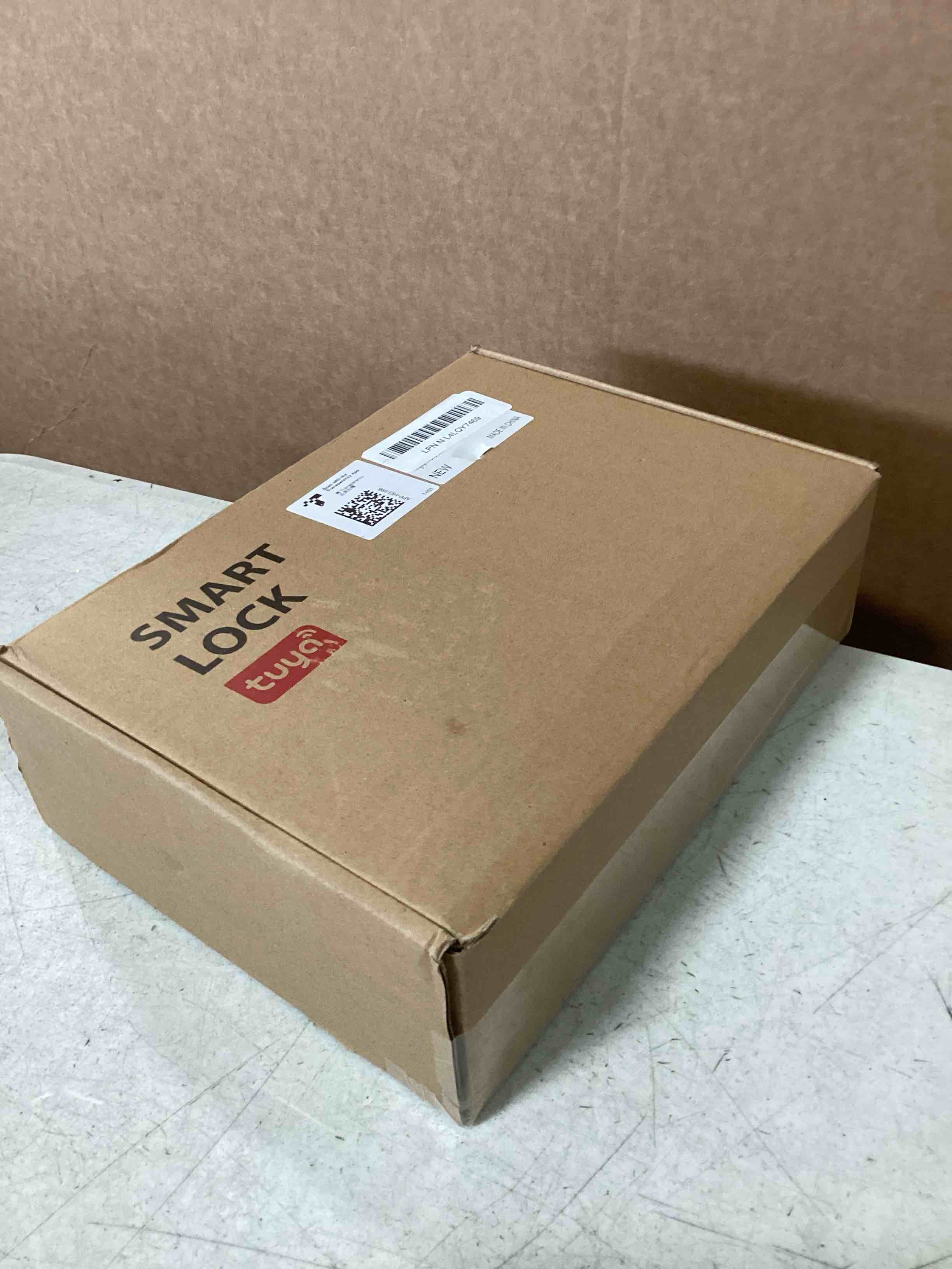 https://s3.amazonaws.com/lotting-images-prod/bidfta/PNK2142645_1743686505835.jpeg