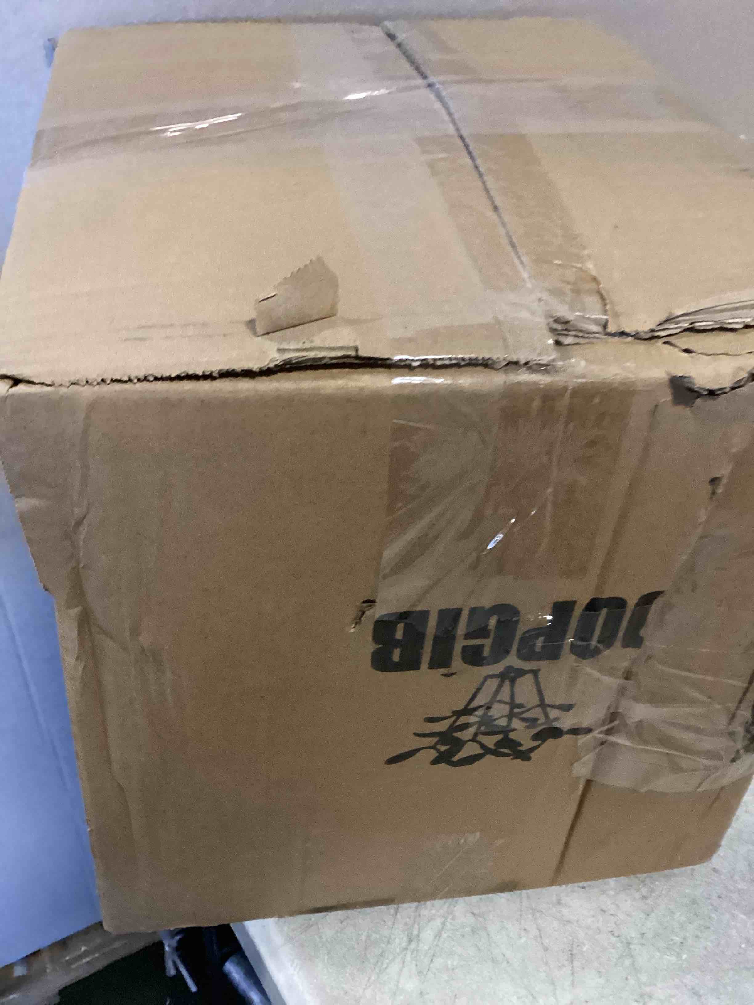 https://s3.amazonaws.com/lotting-images-prod/bidfta/PNK2144123_1740065402148.jpeg