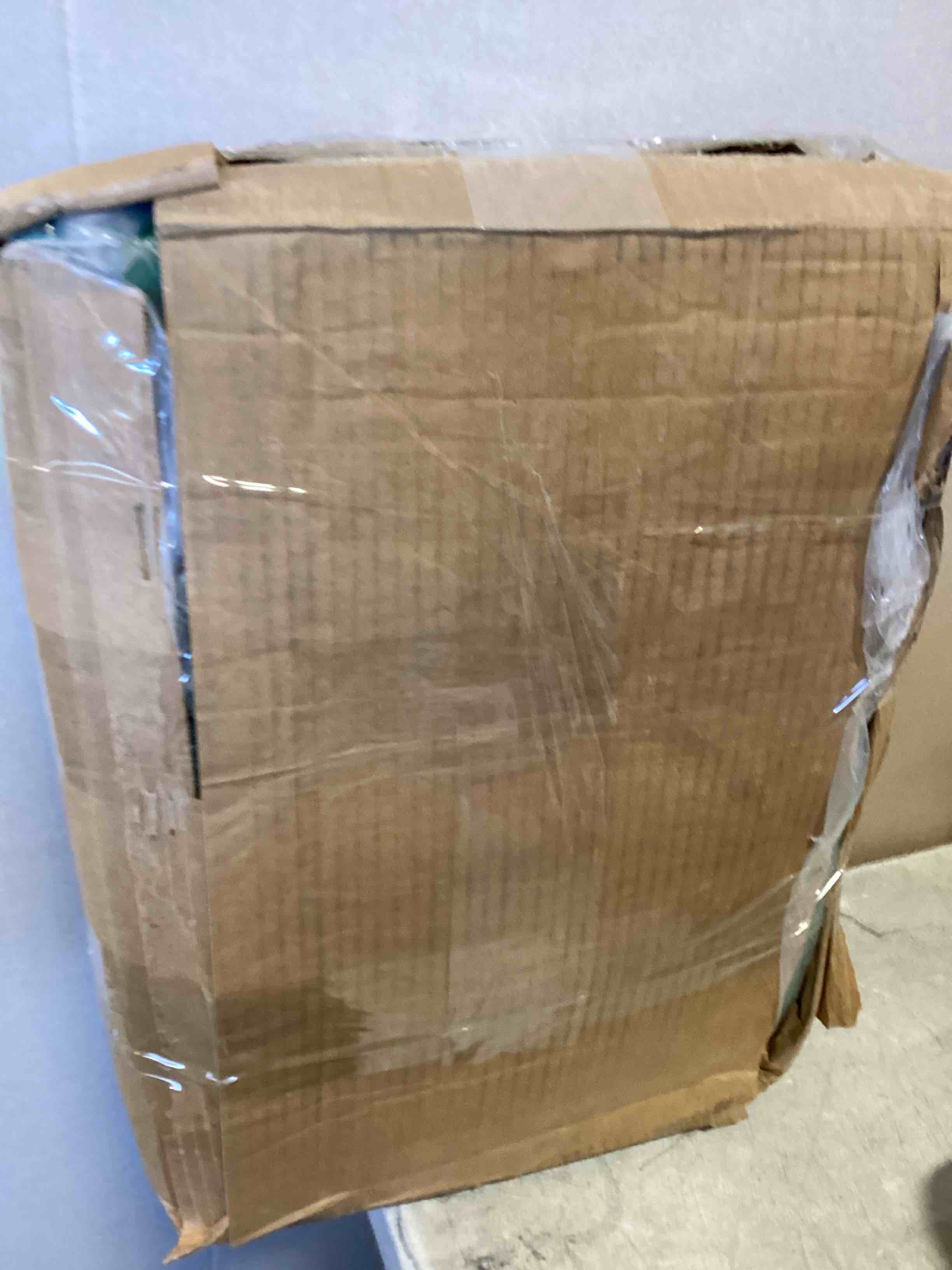 https://s3.amazonaws.com/lotting-images-prod/bidfta/PNK2144127_1740066304368.jpeg