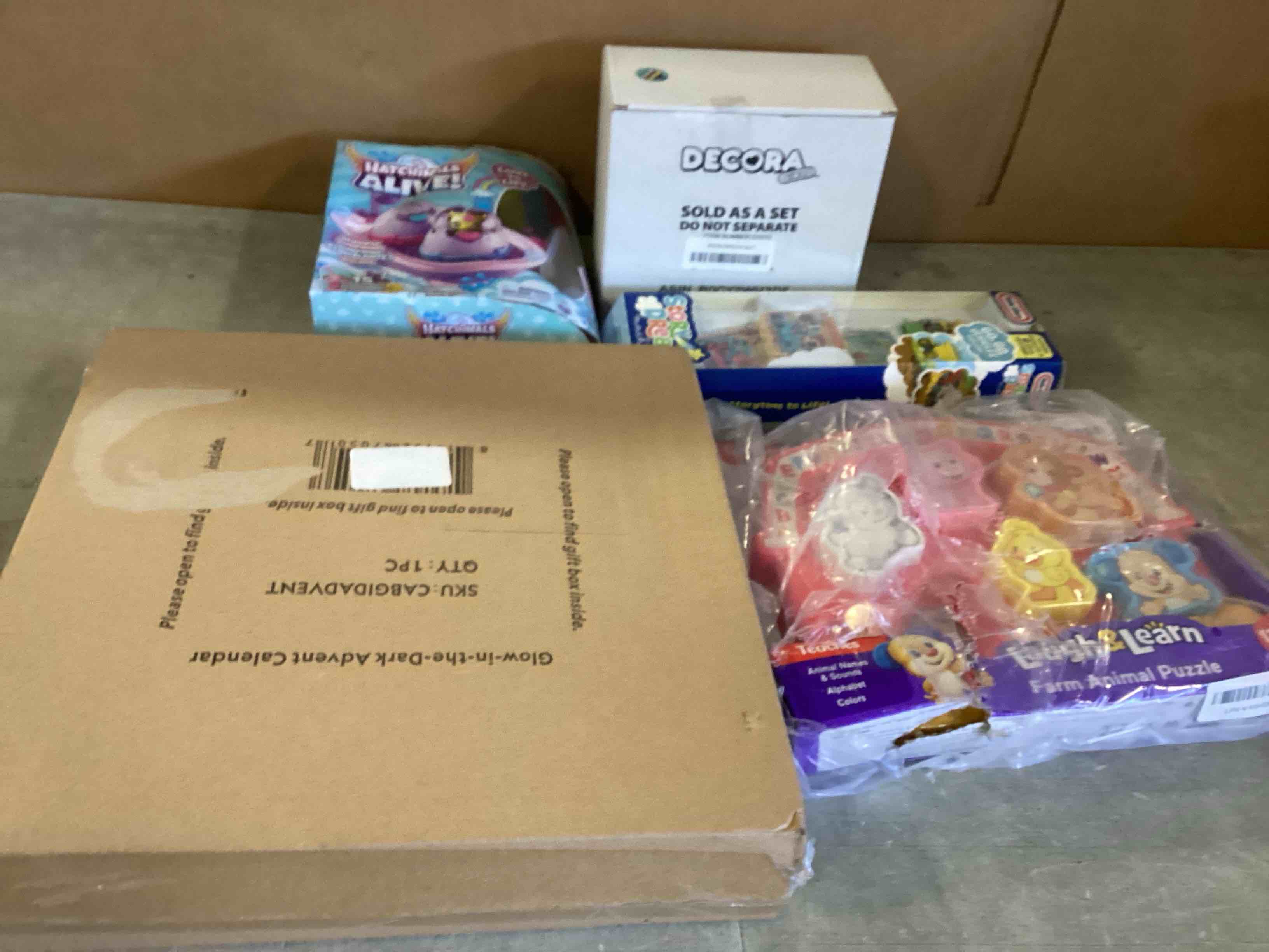 ASSORTED OF (4) toys boys and girls ( May varies styles ) 