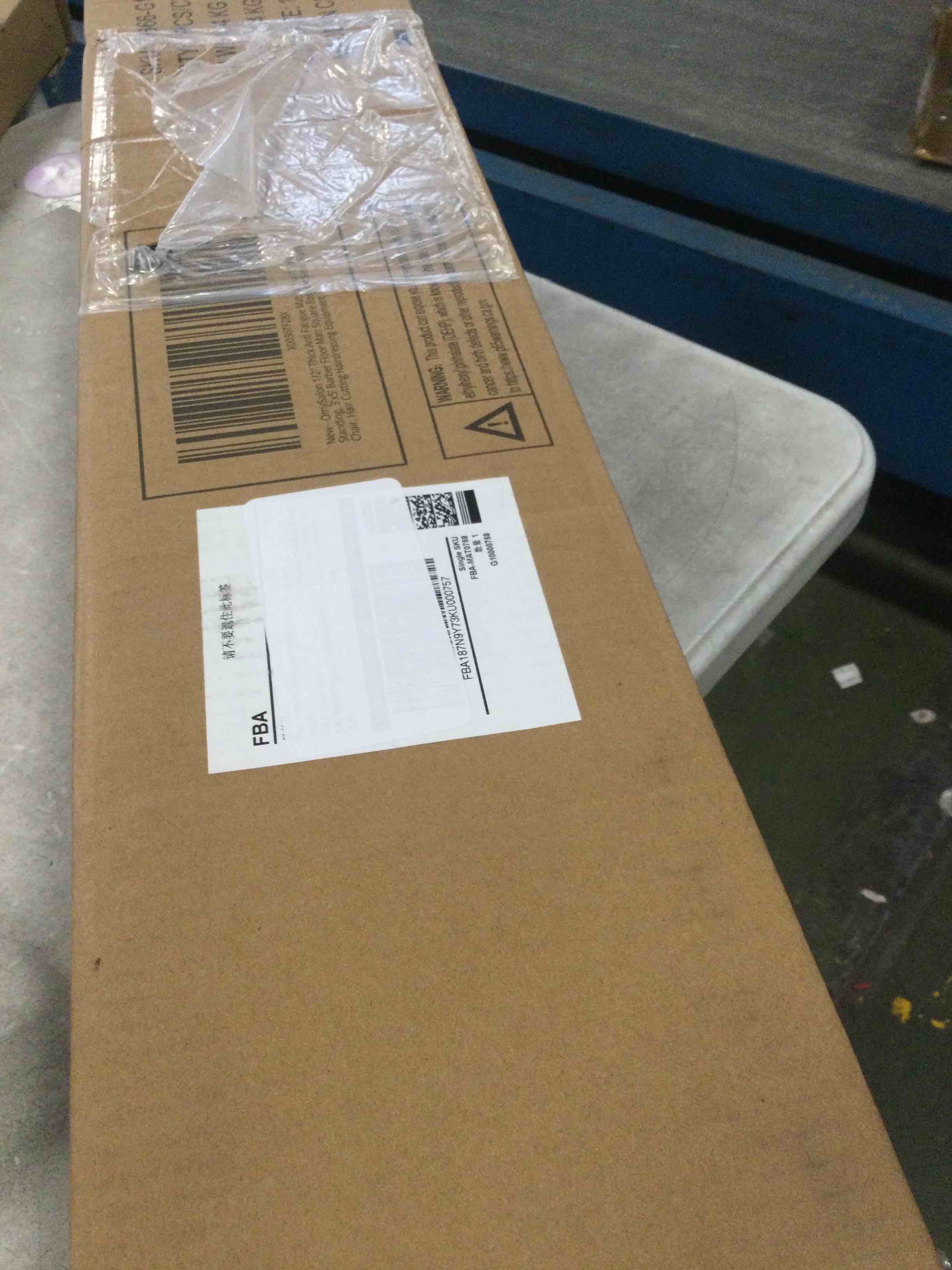 https://s3.amazonaws.com/lotting-images-prod/bidfta/PNK2146274_1740163288902.jpeg